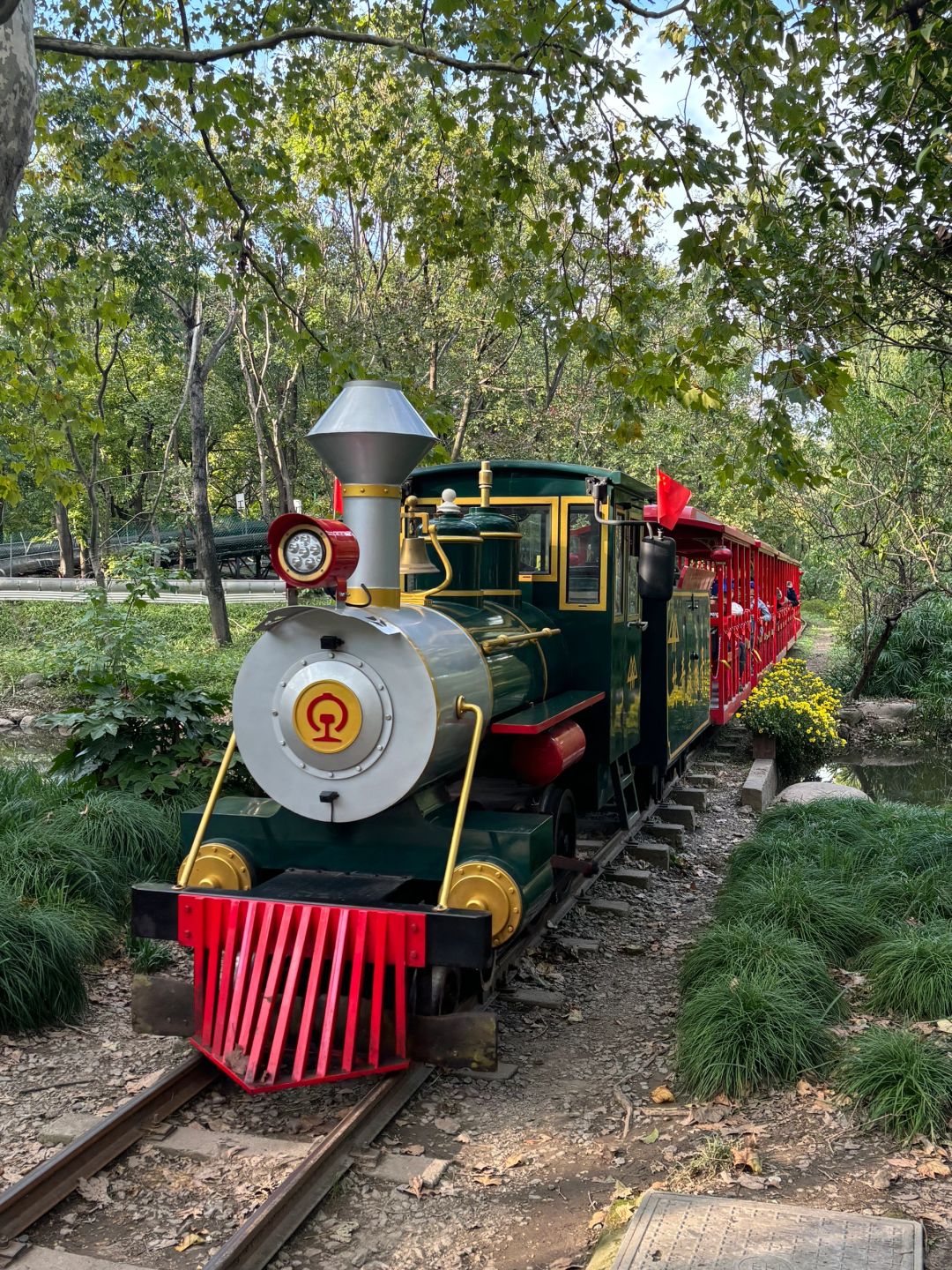 Shanghai/Hangzhou-Gongqing Forest Park is as beautiful as Monet's garden in his paintings