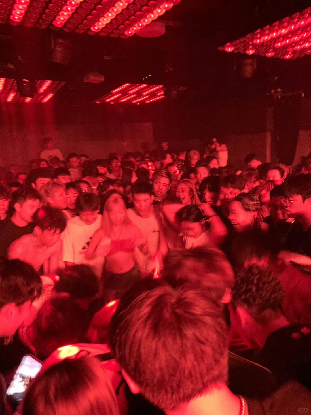 Shanghai/Hangzhou-Shanghai's INS Fuxing Park: The entire building is filled with bars and dance floors!