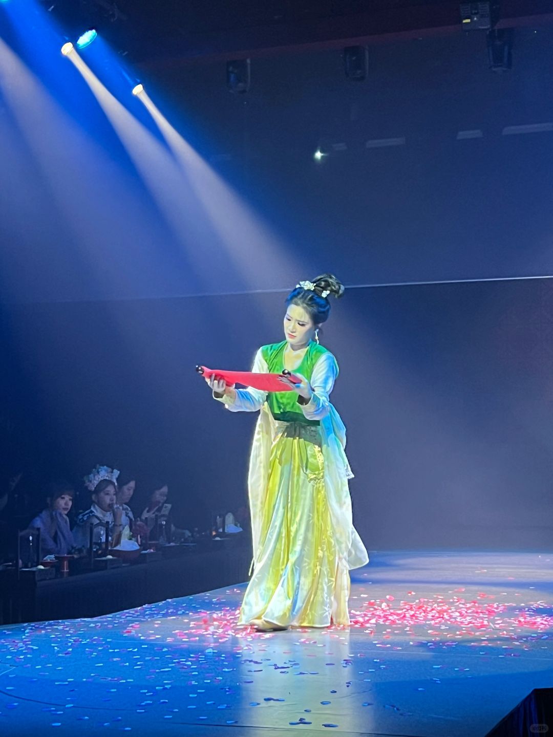 Chengdu/Chongqing-Experience the imperial feast of ancient emperors at Liyan Baguo Restaurant in Chongqing!