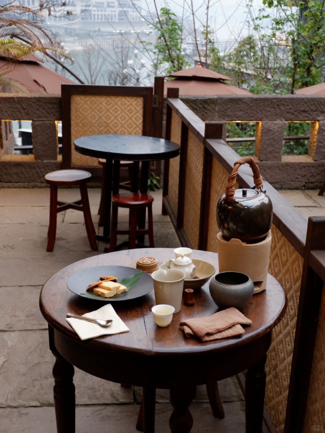 Chengdu/Chongqing-Experience the joy of climbing in the mountainous city at Haolao Street in Longmen, Chongqing！