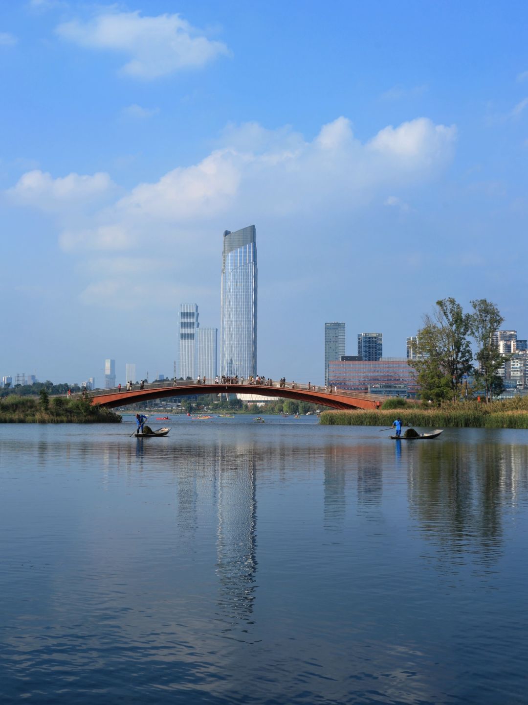 Chengdu/Chongqing-Xinglong Lake in Chengdu provides a seaside experience!