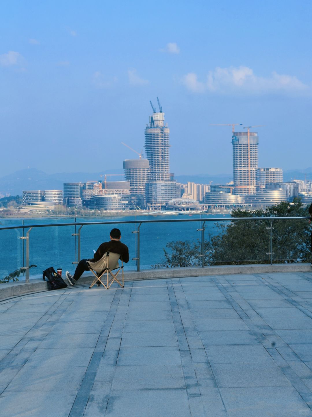 Chengdu/Chongqing-Xinglong Lake in Chengdu provides a seaside experience!