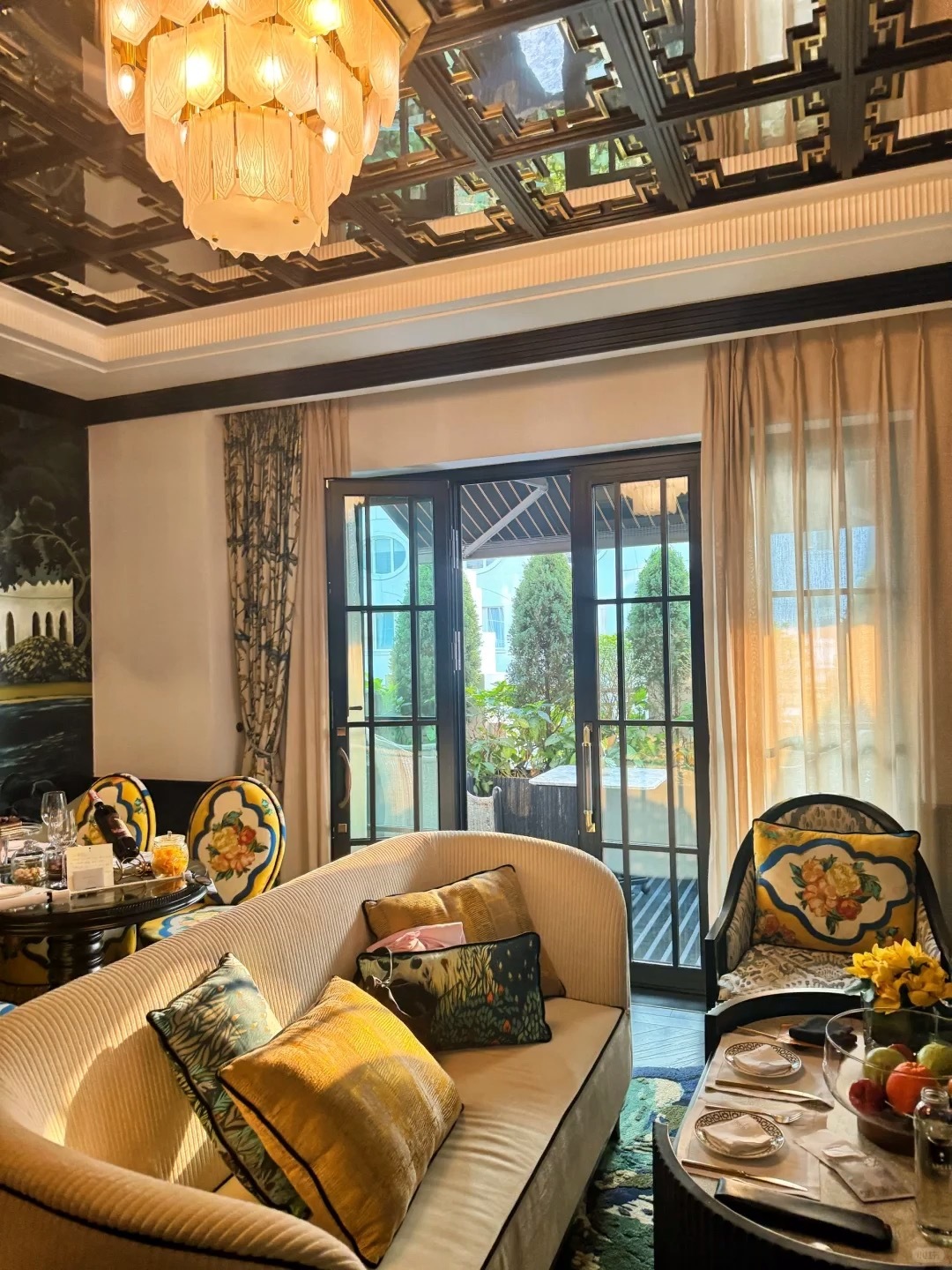 Hanoi-Capella Hotel, ?French-style building, carries the dreams of opera singers and composers