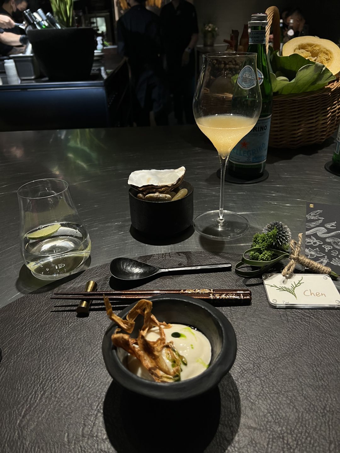 Chengdu/Chongqing-”Paired“ Restaurant in Chengdu is famous for its perfect combination of Chinese and Western cuisine!
