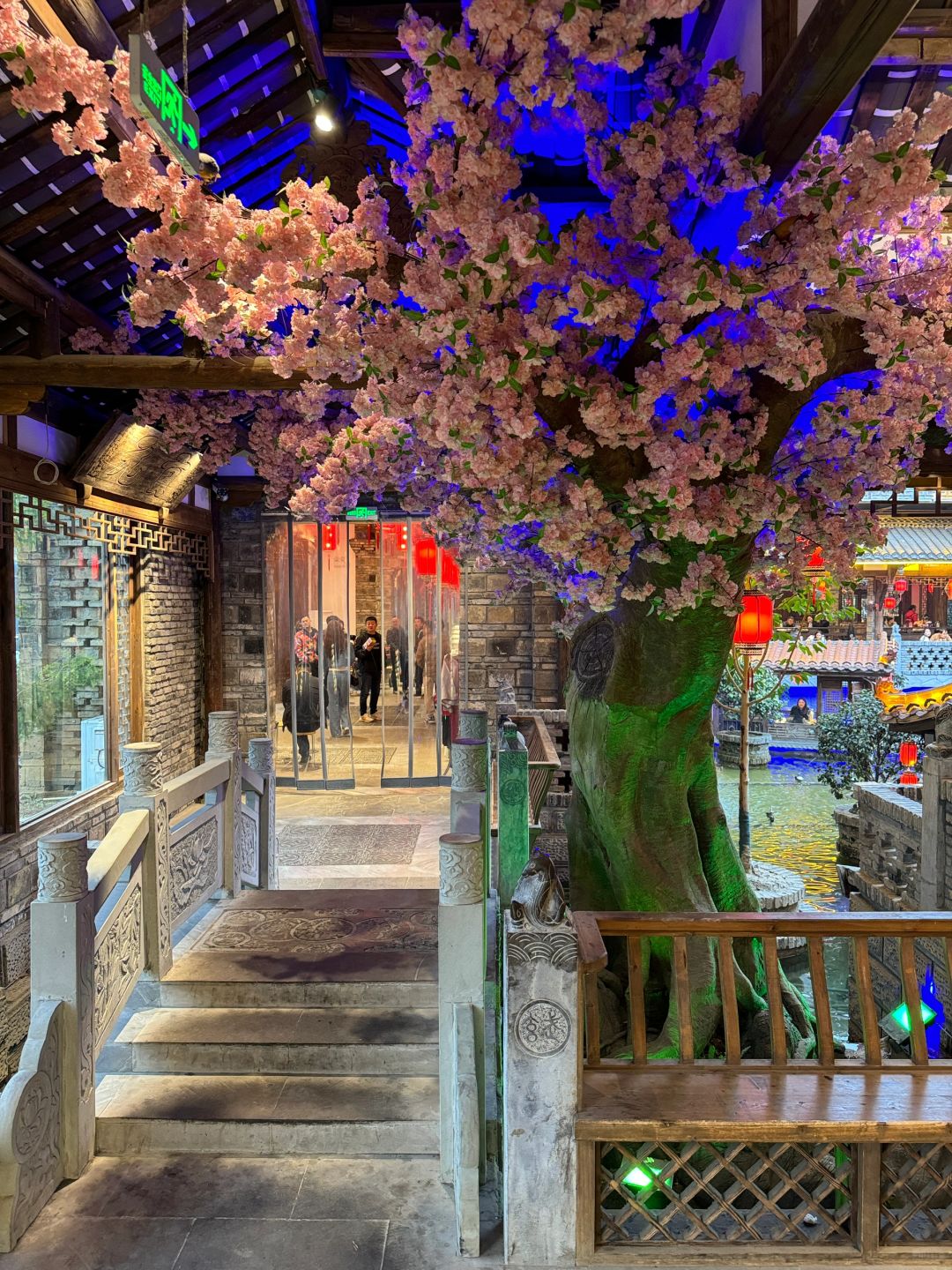Chengdu/Chongqing-When traveling to Chengdu, you must not miss the ancient and romantic Three Saints Town!