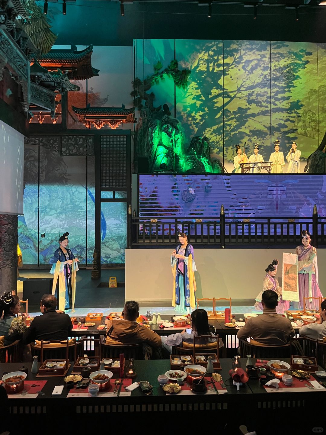 Chengdu/Chongqing-The popular Chengdu Shu banquet restaurant recently is full of ancient feelings!