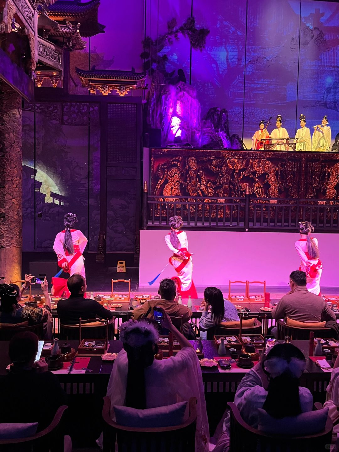 Chengdu/Chongqing-The popular Chengdu Shu banquet restaurant recently is full of ancient feelings!