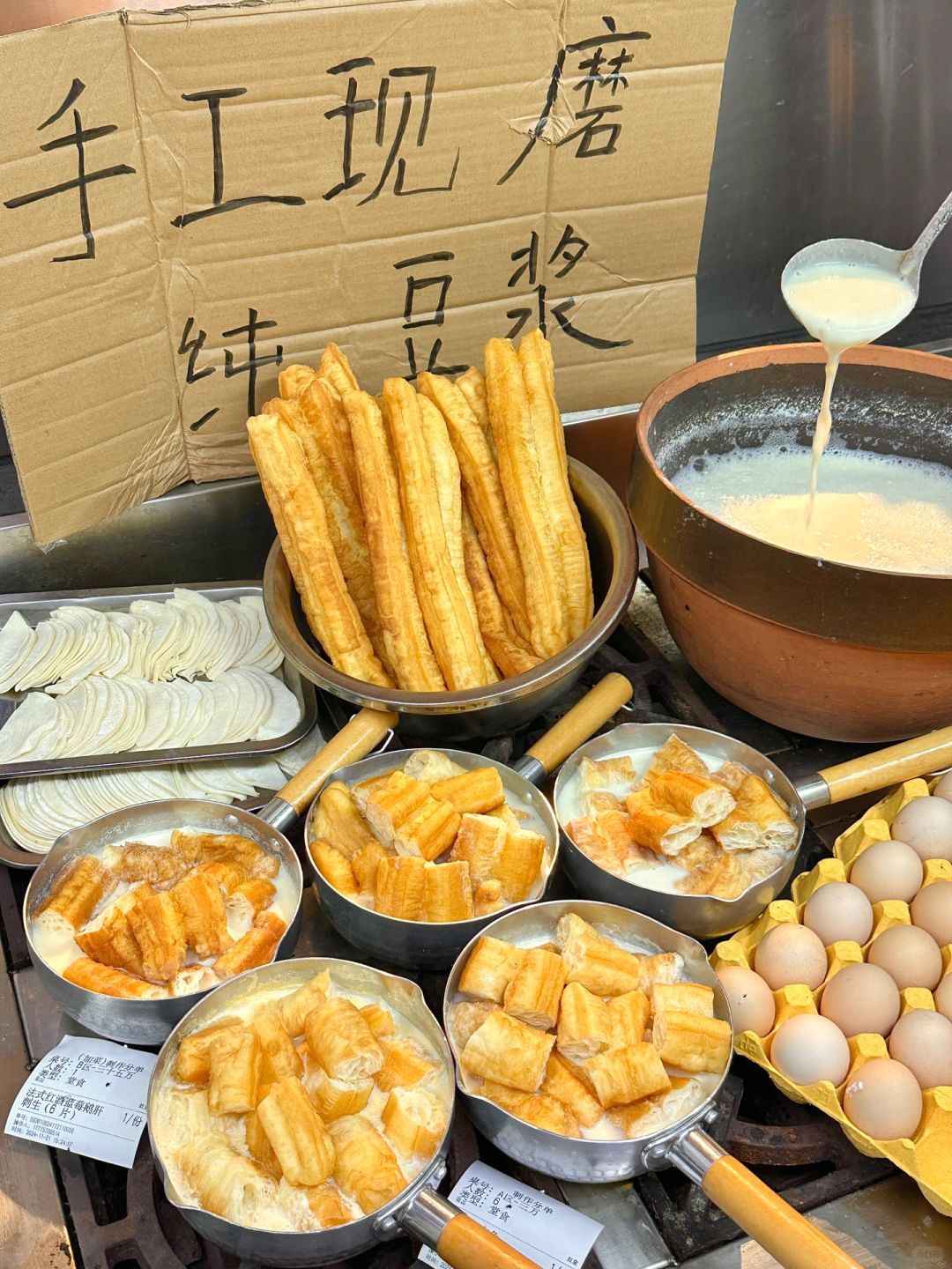 Changsha-This is the favorite restaurant among locals in Changsha, and there are always many people there no matter when!