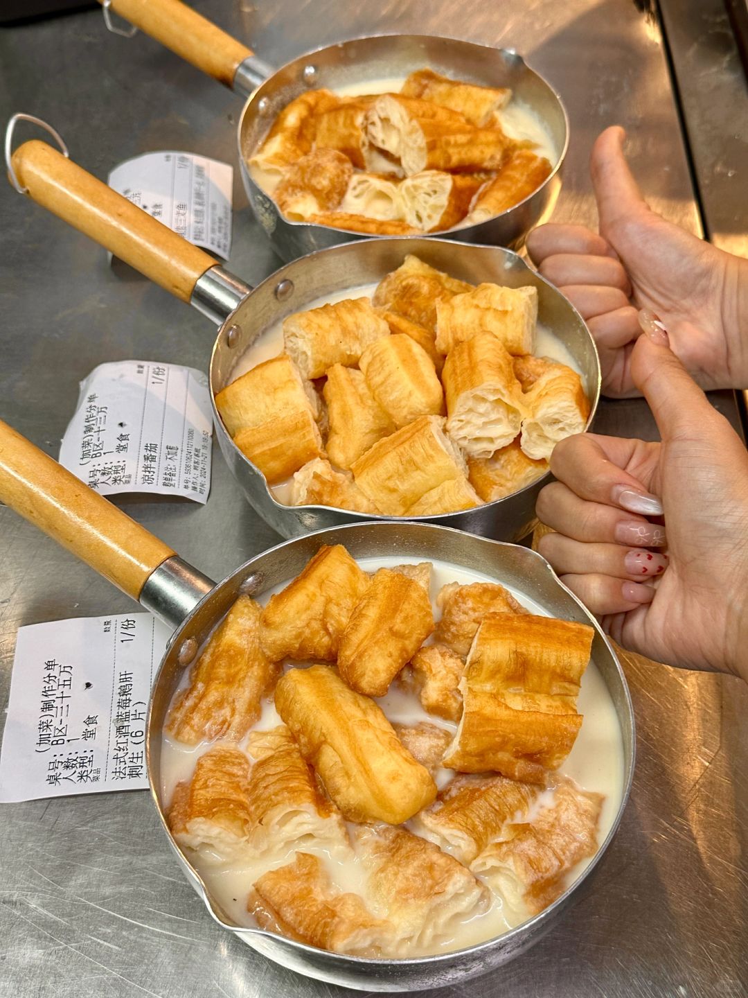 Changsha-This is the favorite restaurant among locals in Changsha, and there are always many people there no matter when!