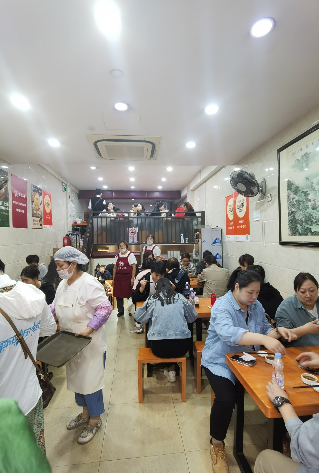 Shanghai/Hangzhou-Michelin-starred Lailai Xiao Long Bao in Shanghai! ! !