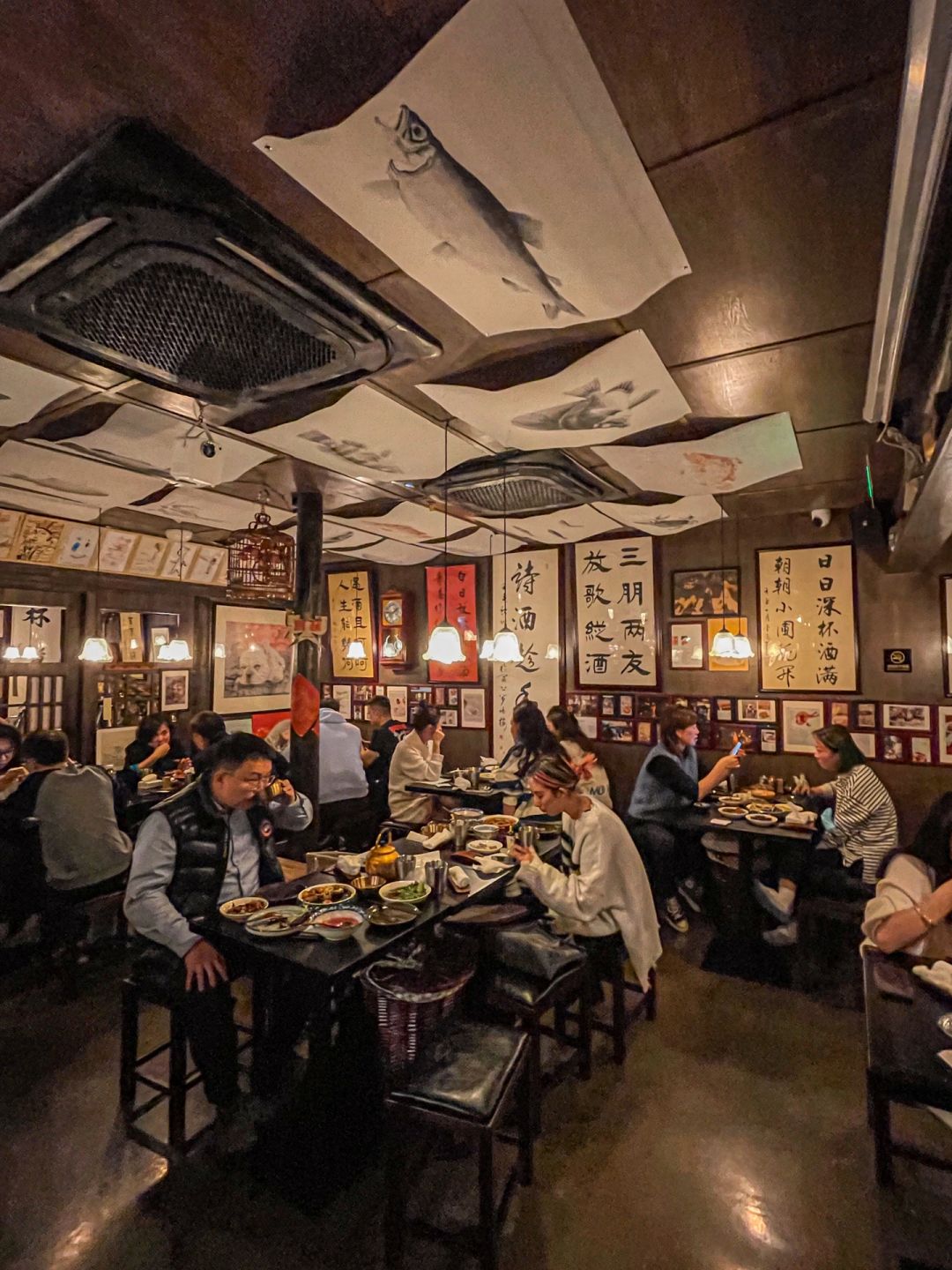 Shanghai/Hangzhou-Come to Sanjiuxin Tavern and try the new Chinese style that has been very popular in Shanghai recently!