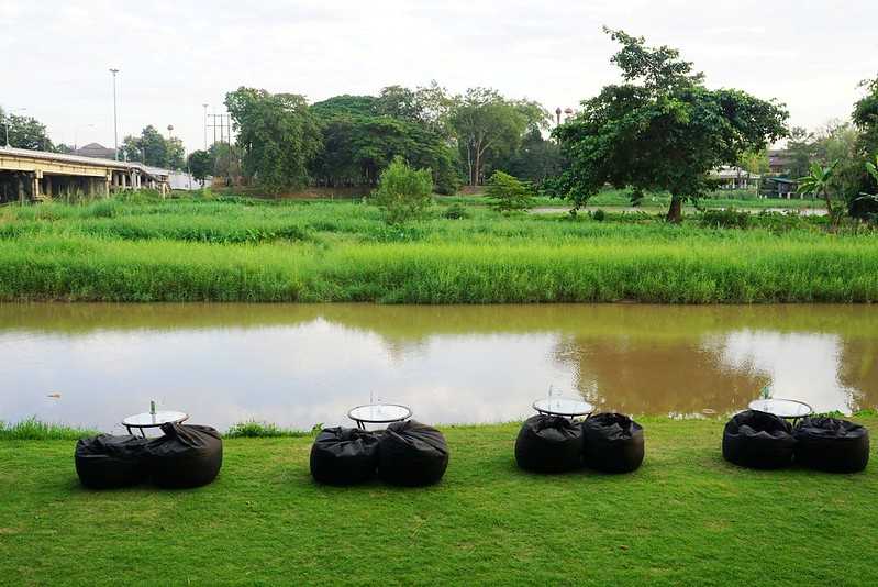Chiang Mai-Chivit Thamma Da Coffee House Chiang Rai White Countryside Riverside View Cafe/Restaurant