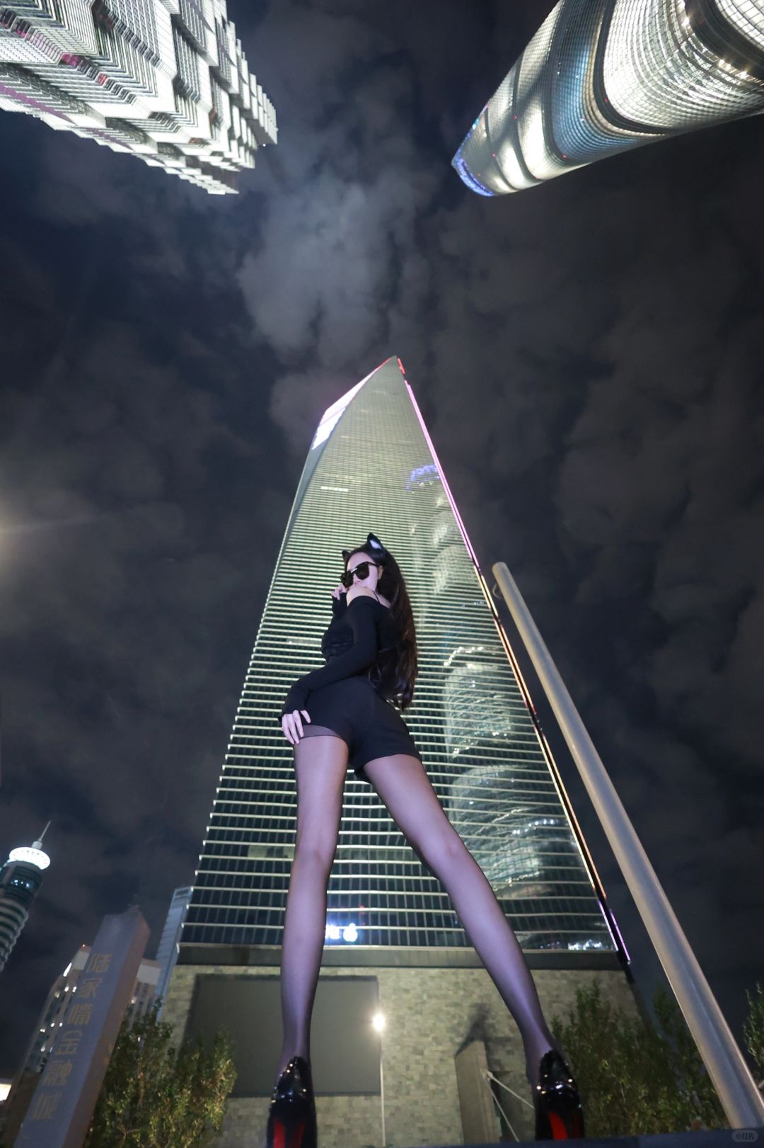 Shanghai/Hangzhou-There is no better place to take a photo of yourself while traveling in Shanghai than in Lujiazui!