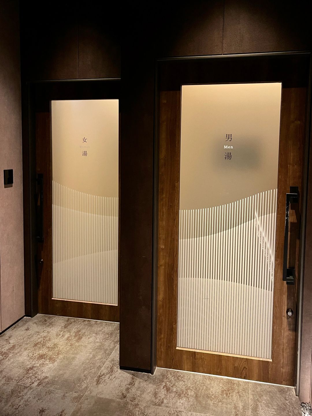 Osaka-Affordable Osaka Oasis:A Convenient & Comfy Stay at hotel Resol trinty