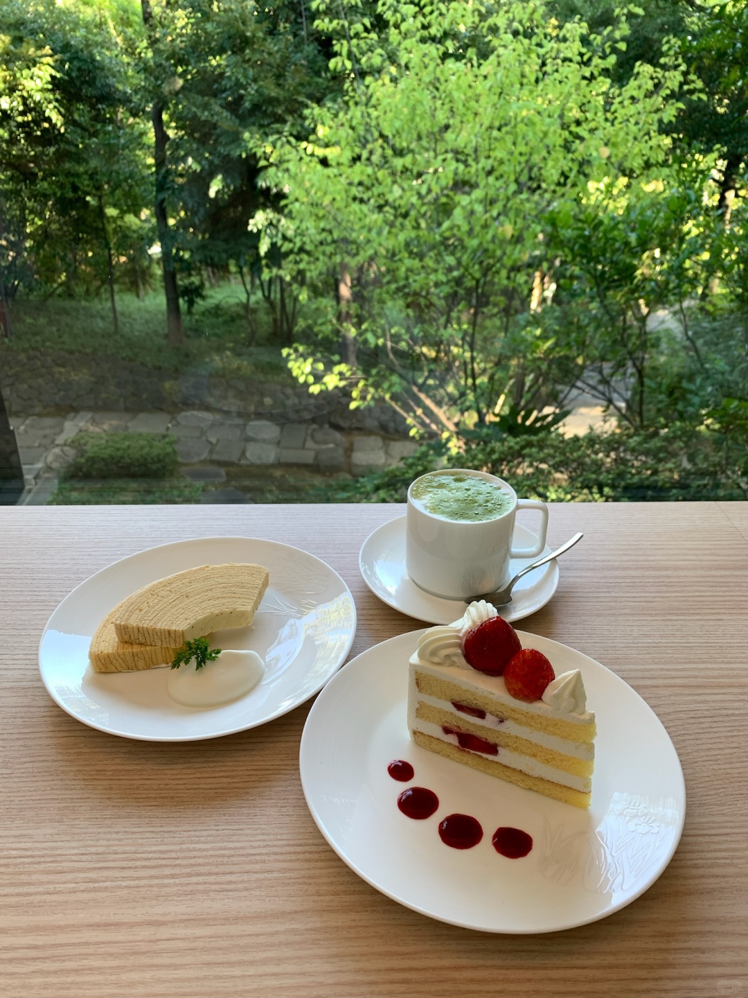 Tokyo-Exploring Tokyo's Top Coffee Shops:Leaves Coffee Roasters,KOFFEE MAMEYA Kakeru ,GLITCH COFFEE