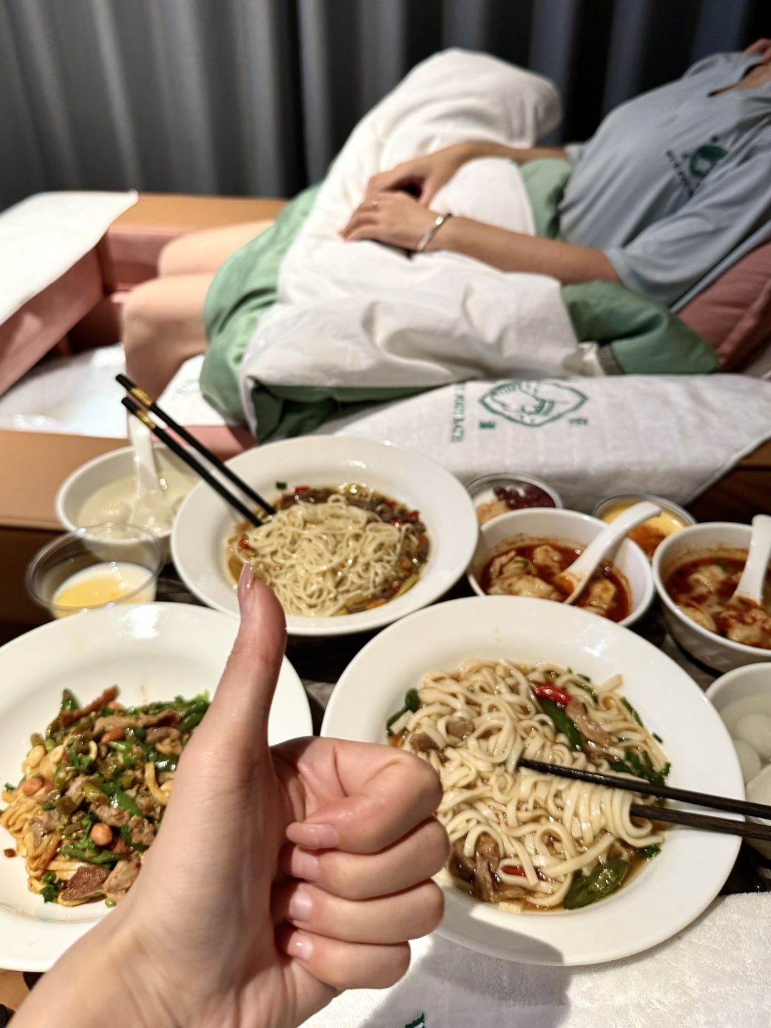 Changsha-Wuyi Zudao in Changsha combines foot baths with hotel style services, making it really suitable for lazy people!