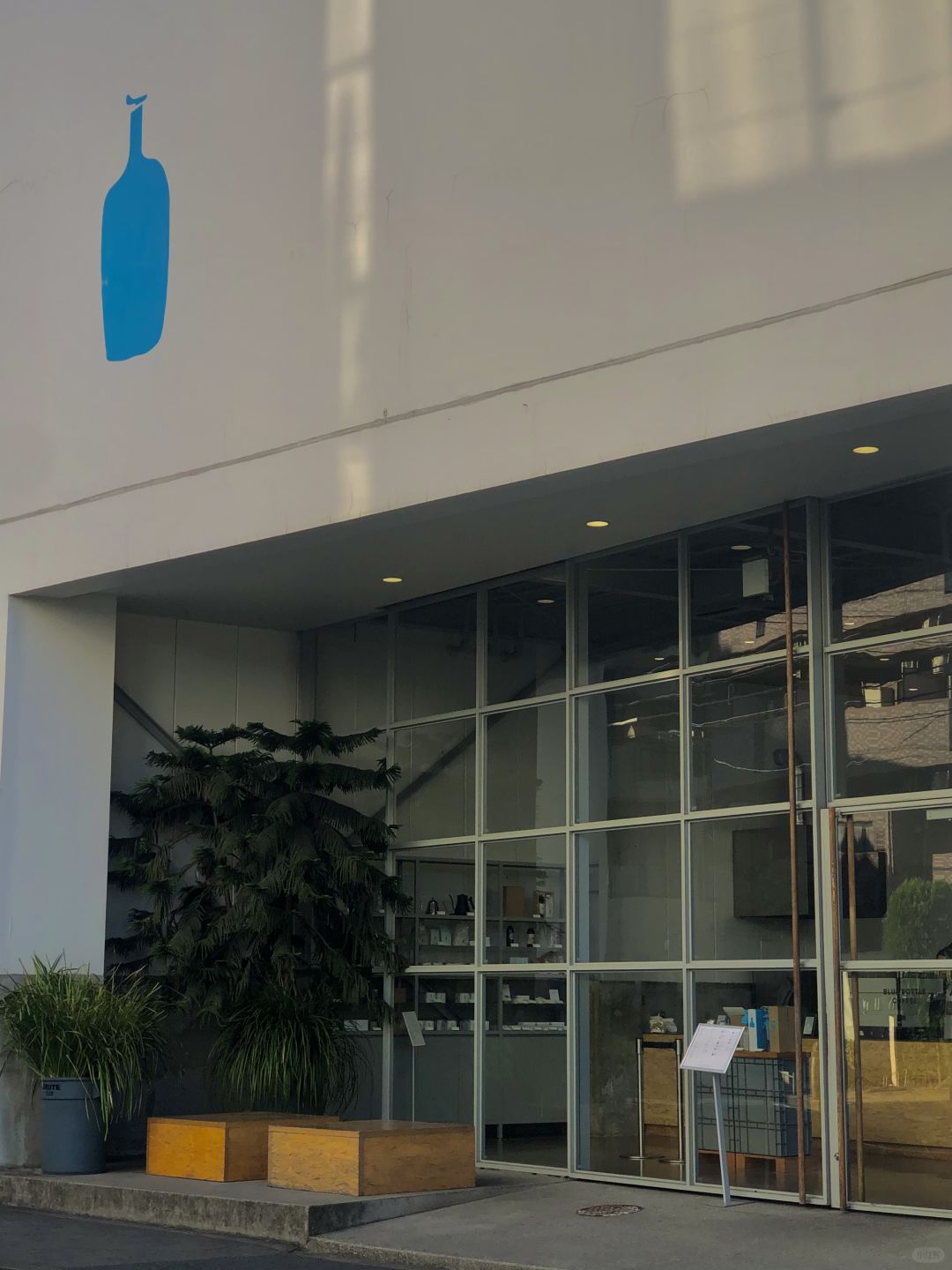Tokyo-Places full of art, history and culture: Kiyosumi Garden,Blue Bottle Coffee, Modern Museum of Modern Art