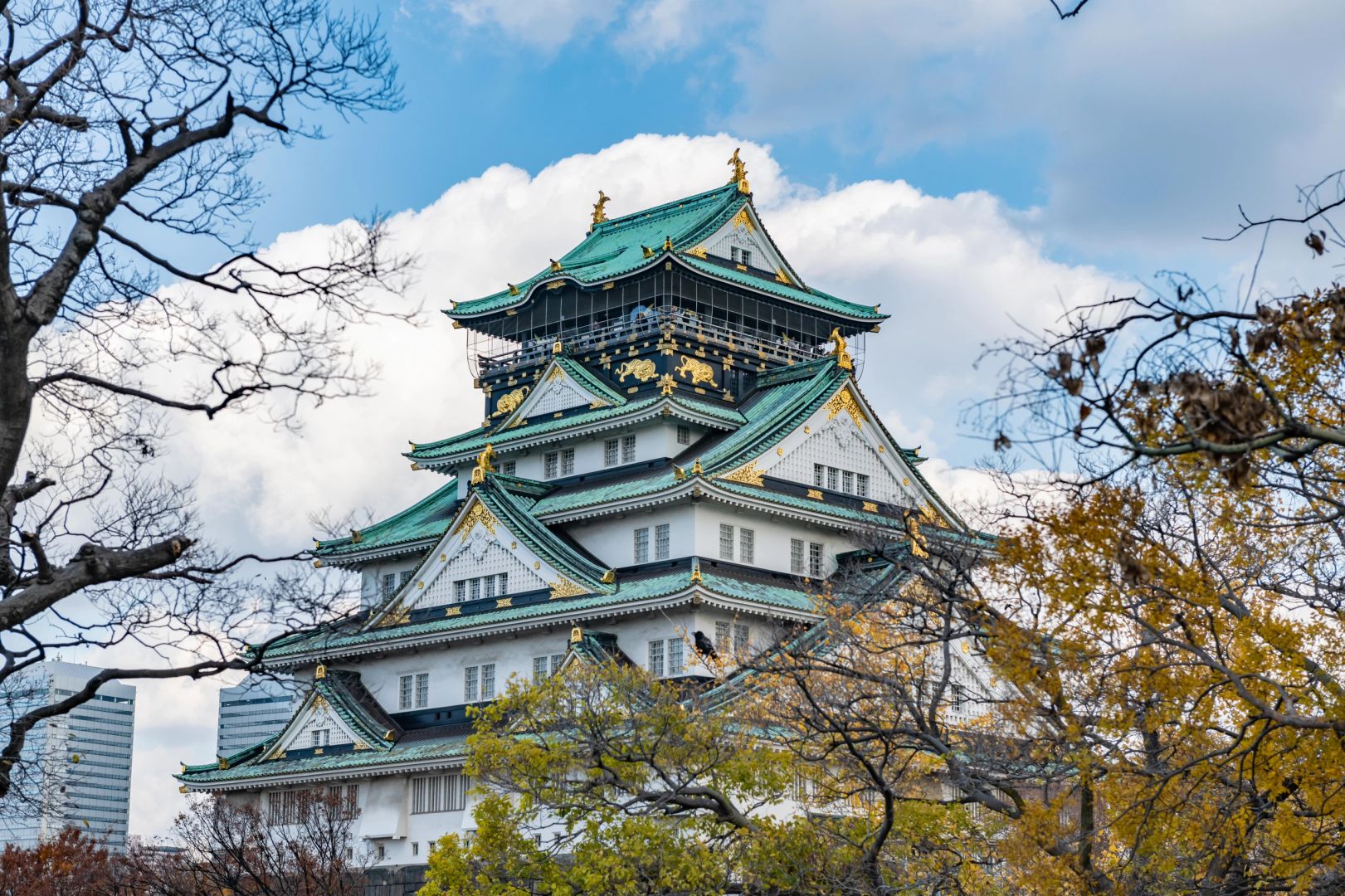 Osaka-Castle tower and the lake  are nice to take photos.Nishinomaru Garden go for shopping
