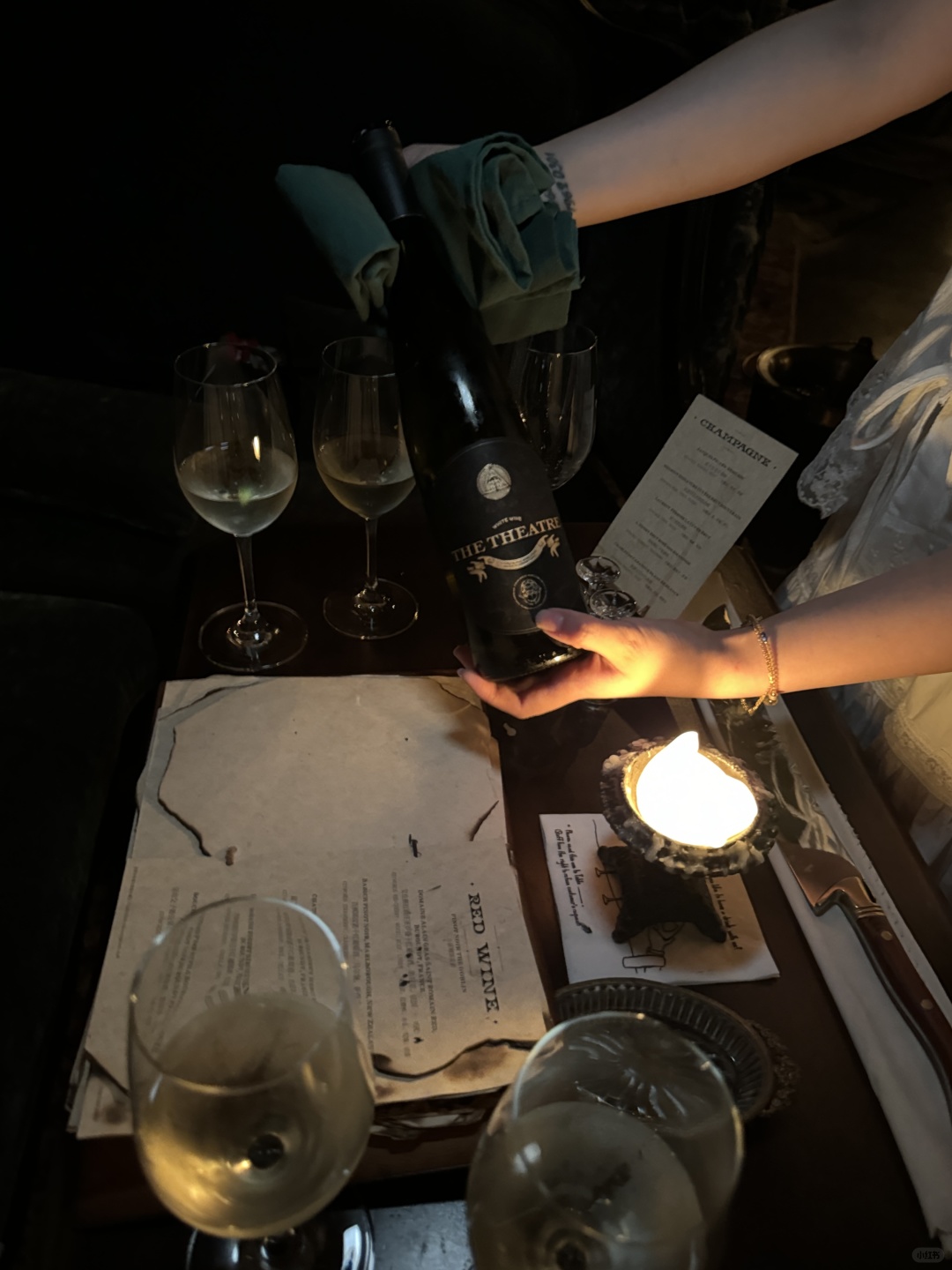 Chengdu/Chongqing-Chengdu Daily Sommelier Bar, with a retro atmosphere and lazy jazz music!