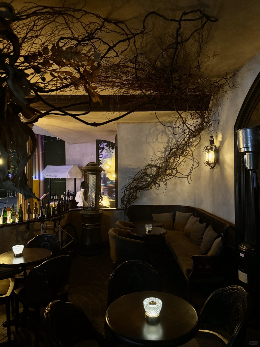 Chengdu/Chongqing-Chengdu Daily Sommelier Bar, with a retro atmosphere and lazy jazz music!