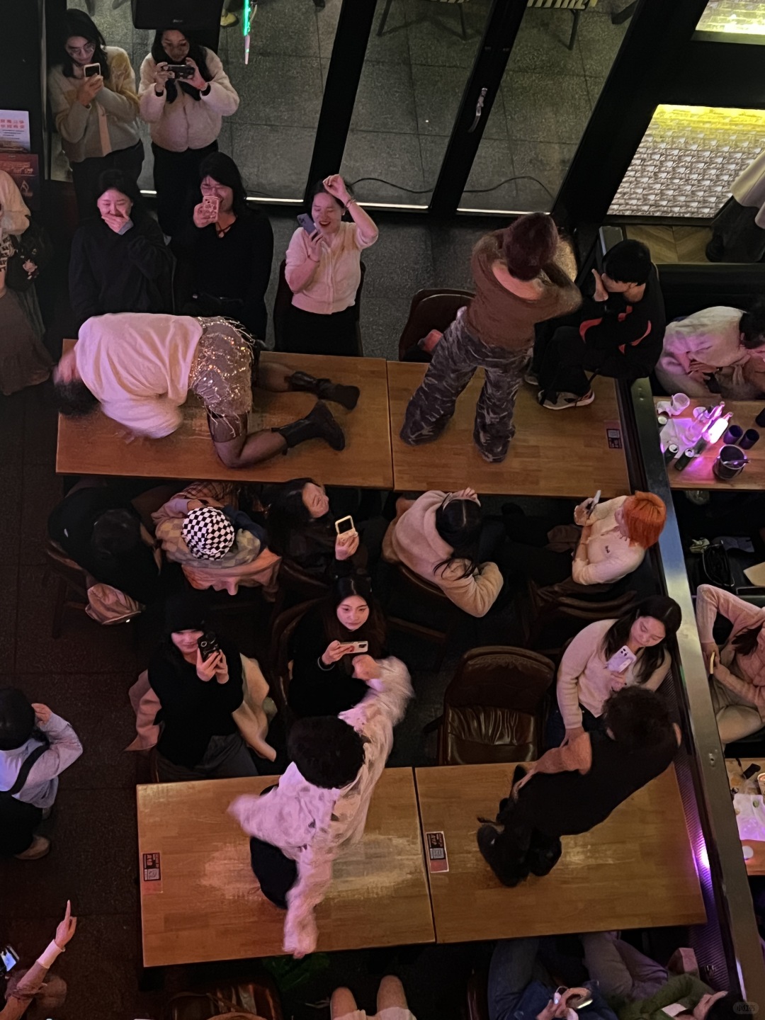 Changsha-Changsha Spring Bar, where you can watch handsome men dance and enjoy delicious snacks!