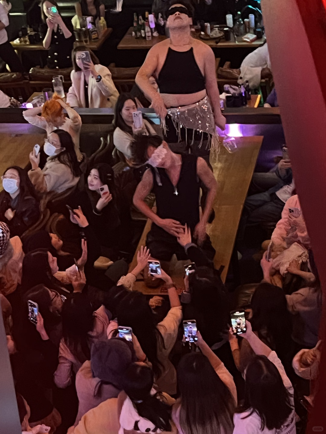 Changsha-Changsha Spring Bar, where you can watch handsome men dance and enjoy delicious snacks!