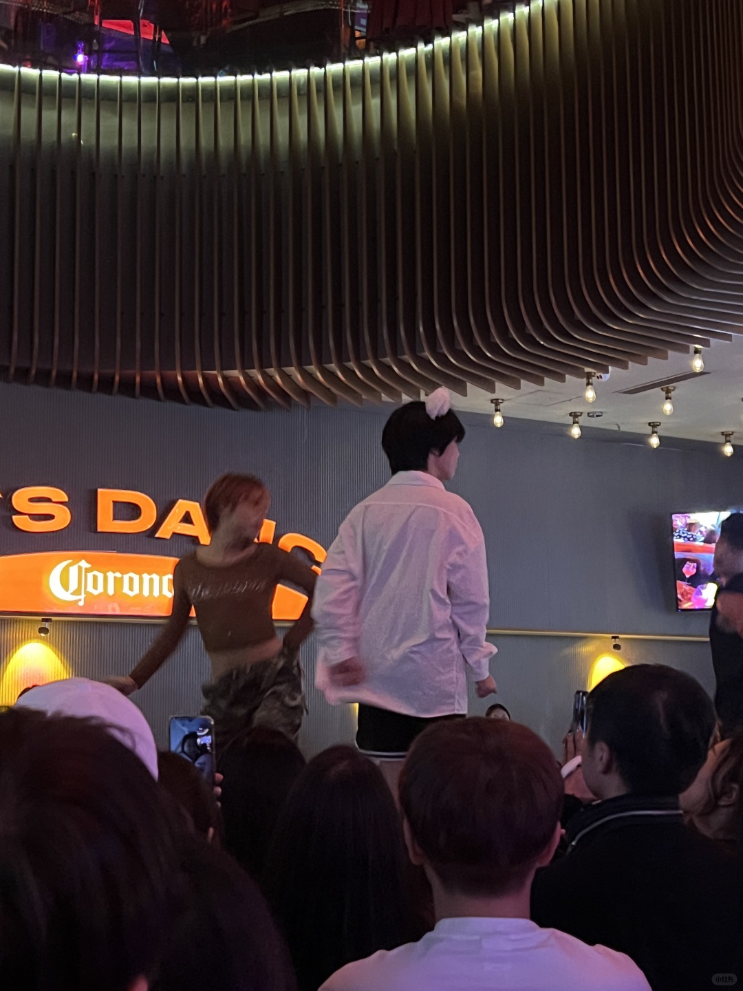 Changsha-Changsha Spring Bar, where you can watch handsome men dance and enjoy delicious snacks!