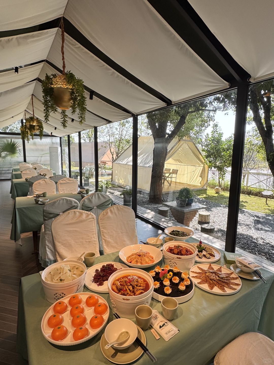 Changsha-Changsha is a forest restaurant with a wide variety of private rooms, suitable for hosting banquets and gatherings!