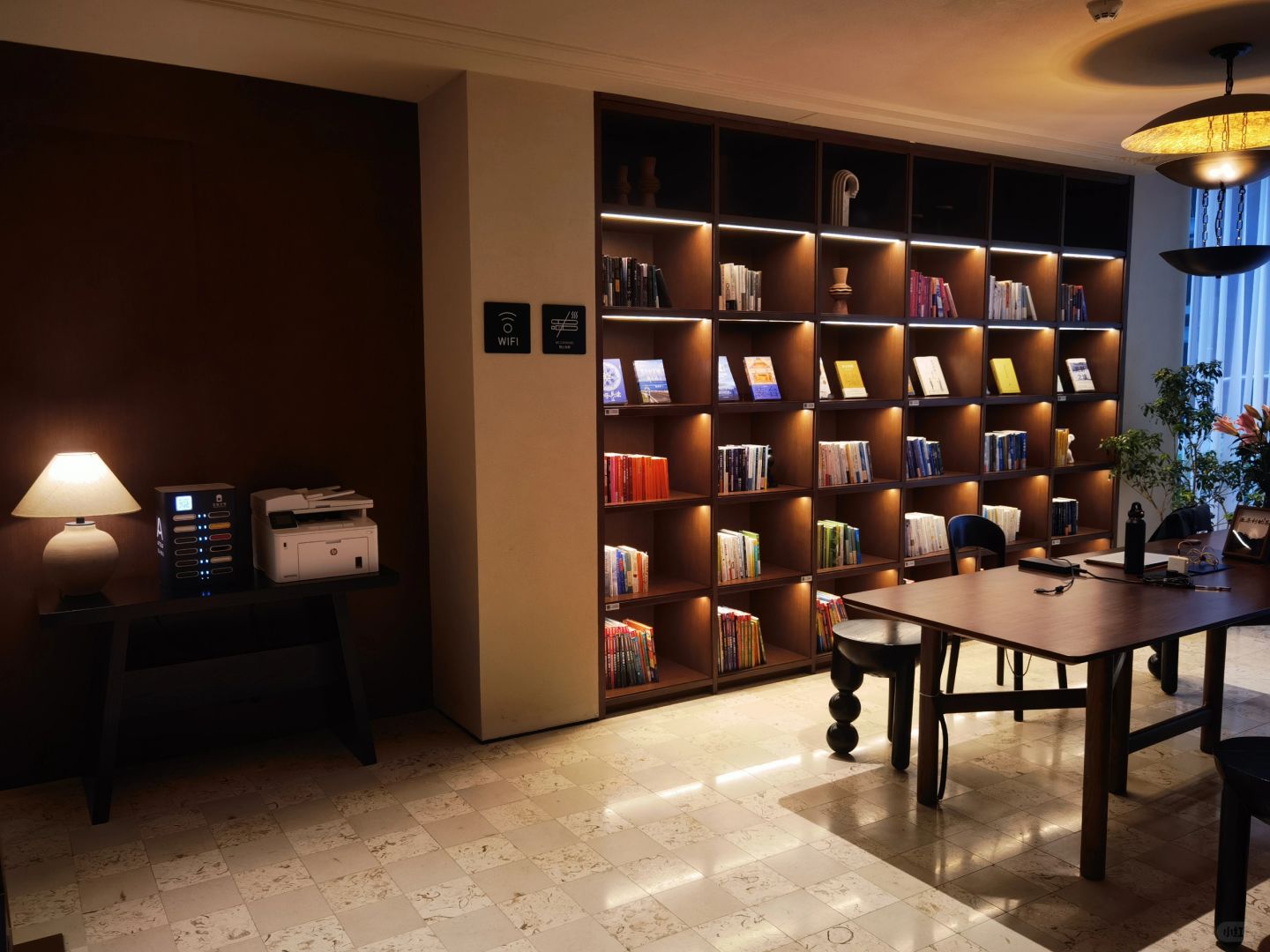Shanghai/Hangzhou-The Atour Hotel in Beijing always keeps up with the latest decoration trends, giving people a high-end yet not abrupt feeling.