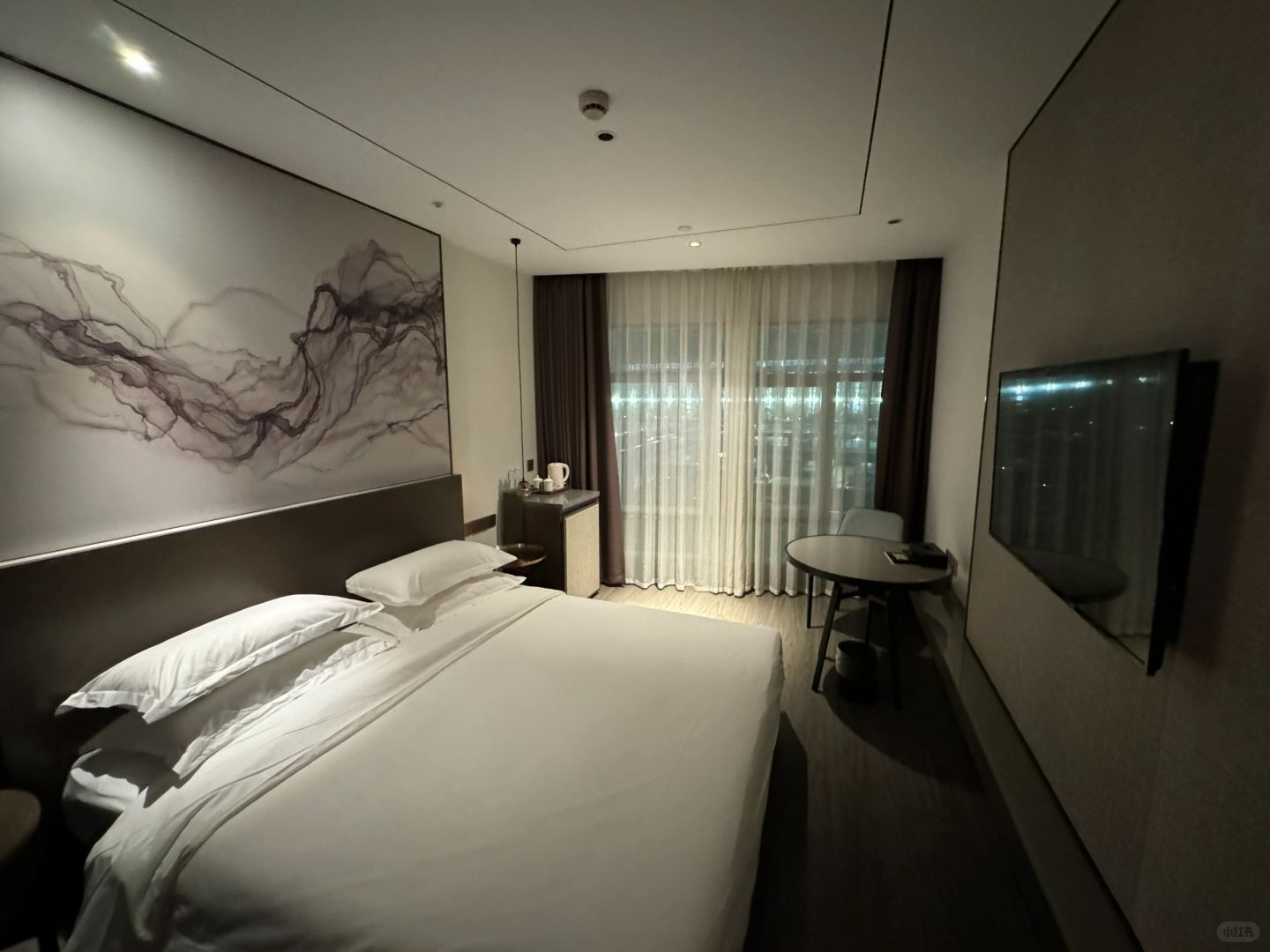 Shanghai/Hangzhou-The rooms at Shanghai Volkswagen Airport Hotel are overall clean, and I didn't hear any noise at night!