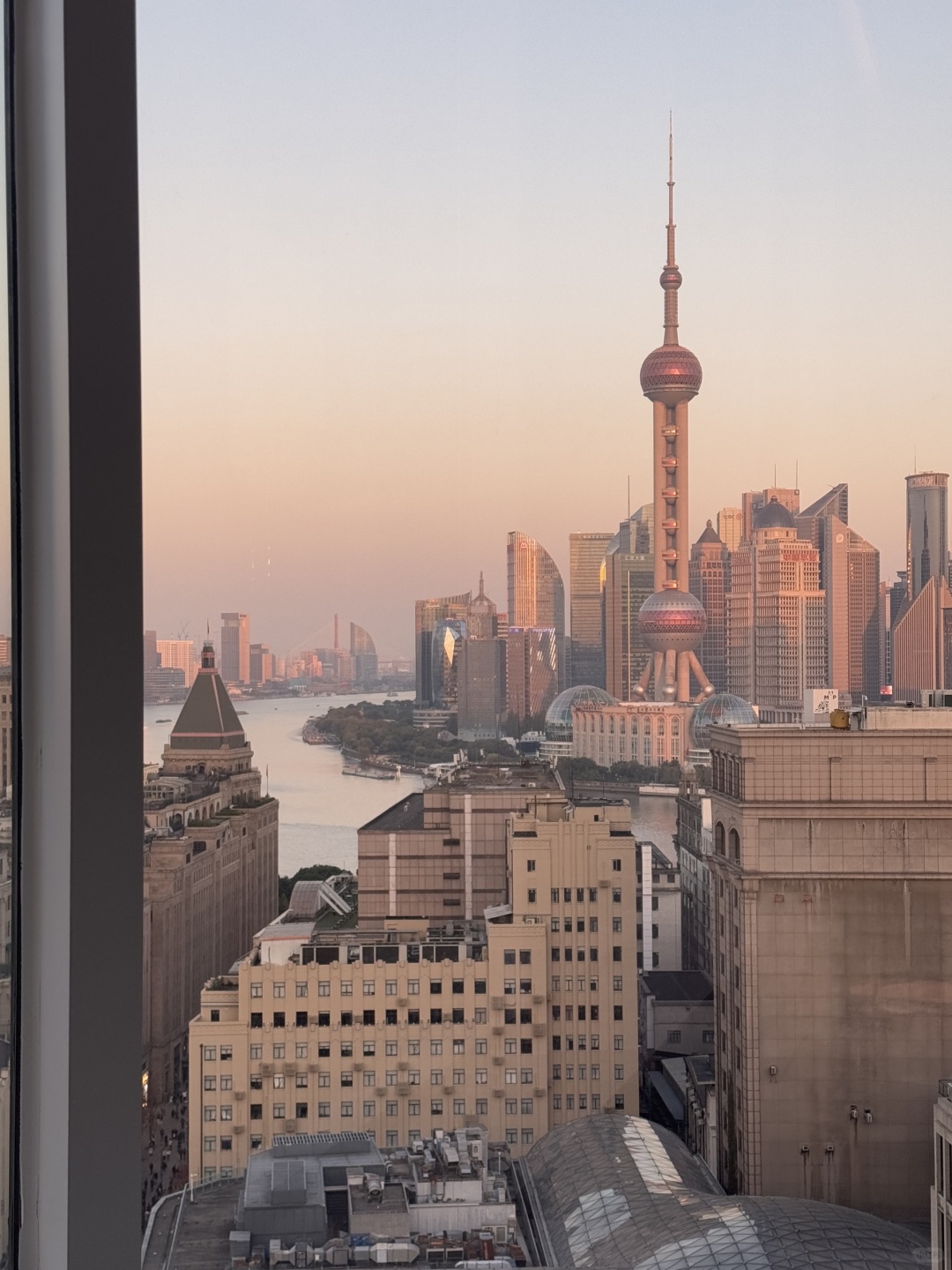 Shanghai/Hangzhou-Shanghai Addison Hotel boasts beautiful views outside the rooms and delicious and diverse meals!