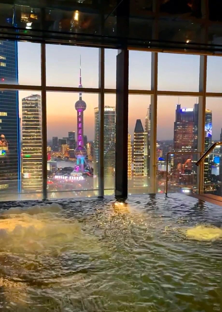 Shanghai/Hangzhou-The Shanghai Regent Hotel has a high-rise infinity pool and a Roman sauna!