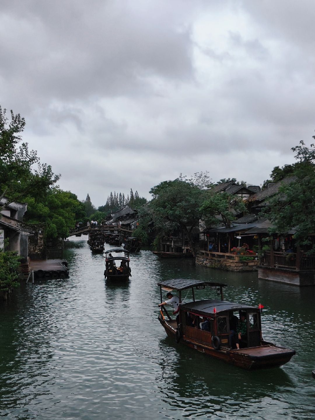 Shanghai/Hangzhou-Wuzhen, Jiangsu, is a designed ancient town where even the river water is artificially regulated!