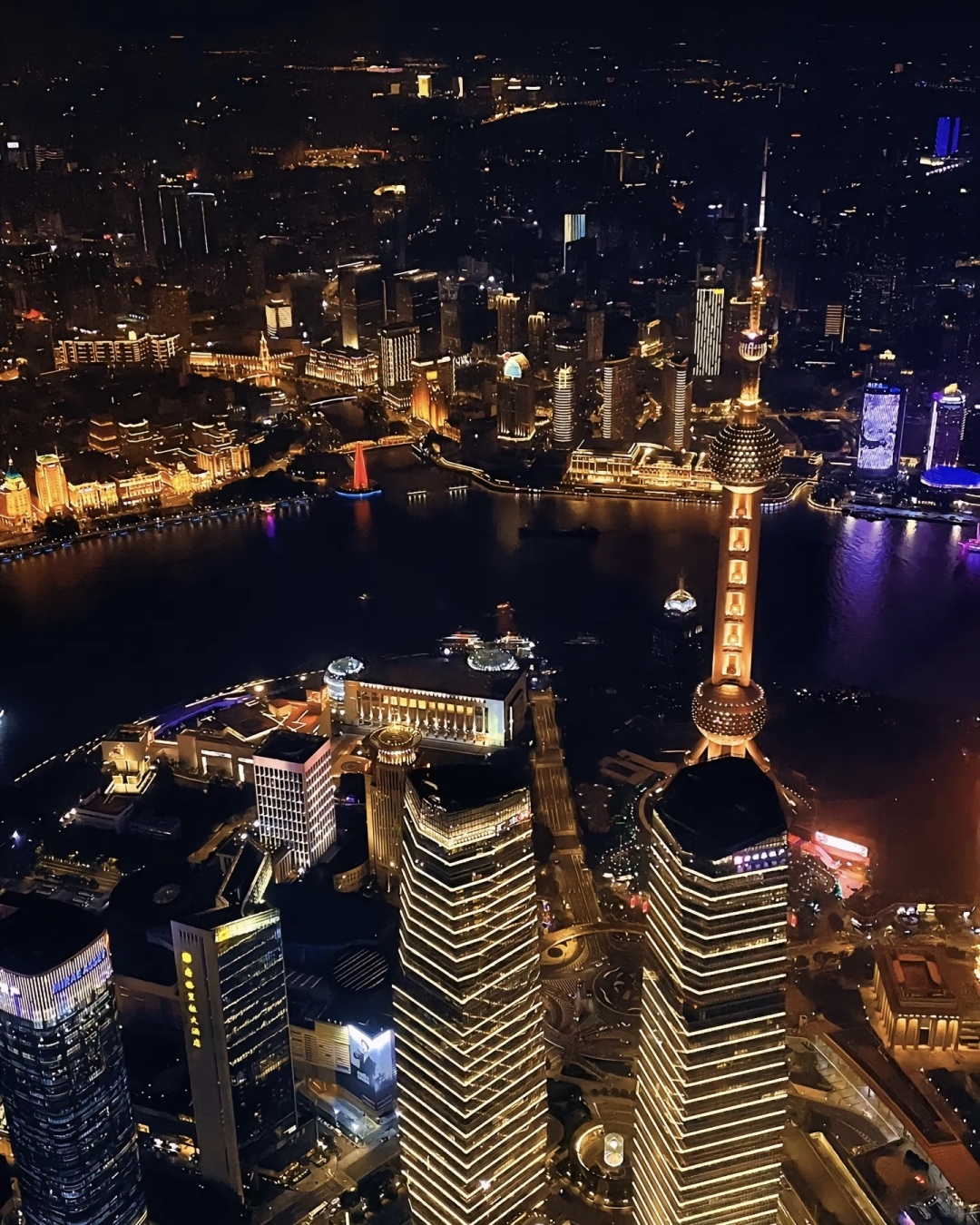 Shanghai/Hangzhou-A must-see guide book in the magical city of Shanghai!