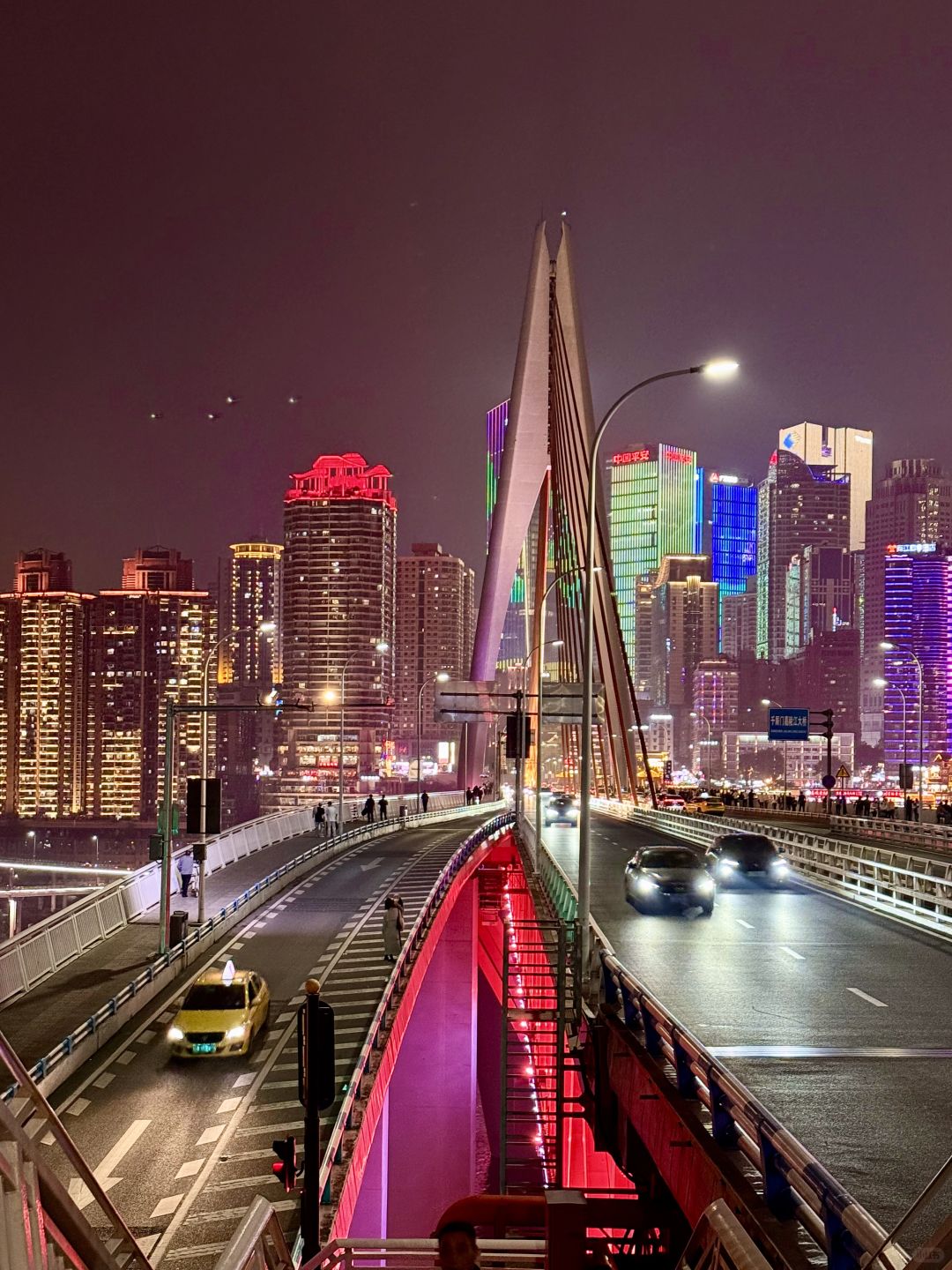 Chengdu/Chongqing-I thought Hongya Cave was already beautiful...until I saw Chongqing’s night scenery！