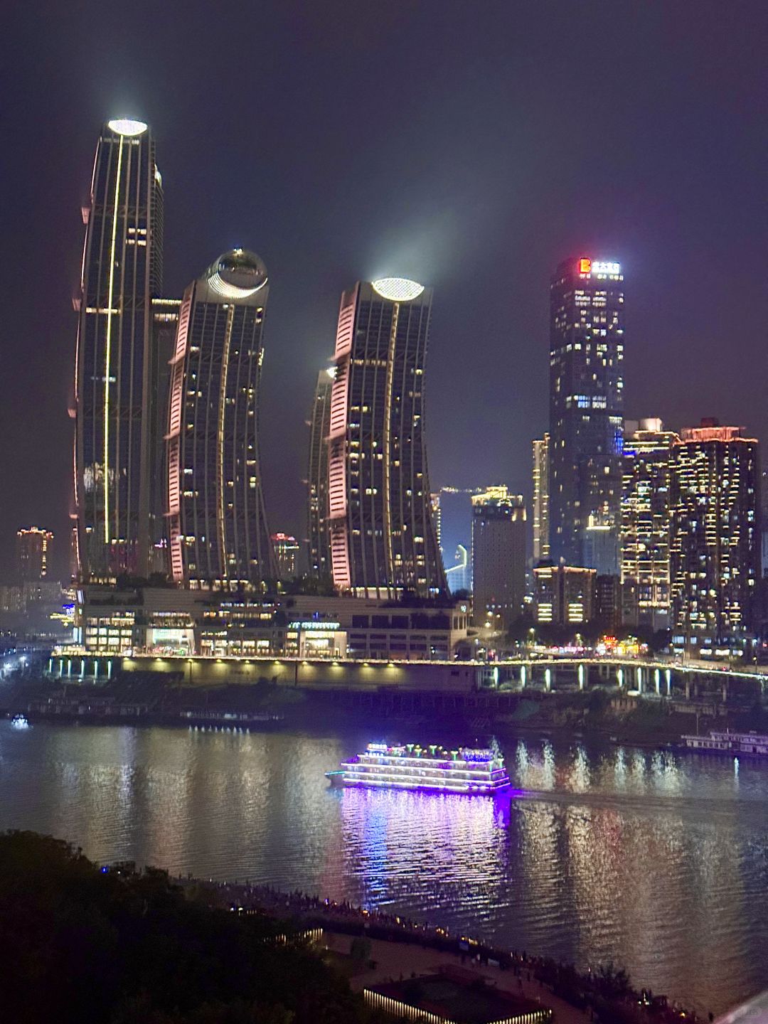 Chengdu/Chongqing-I thought Hongya Cave was already beautiful...until I saw Chongqing’s night scenery！