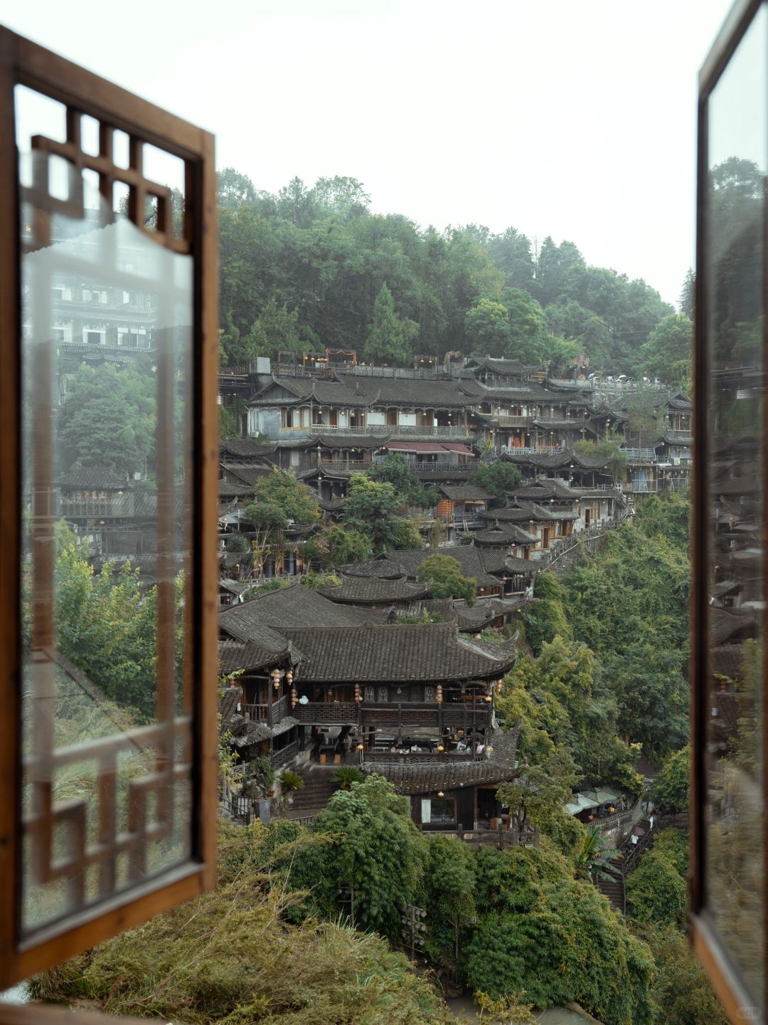Changsha-You must go to Xiangxi! If you want to see the beautiful scenery of ancient buildings and appreciate the great mountains and rivers!
