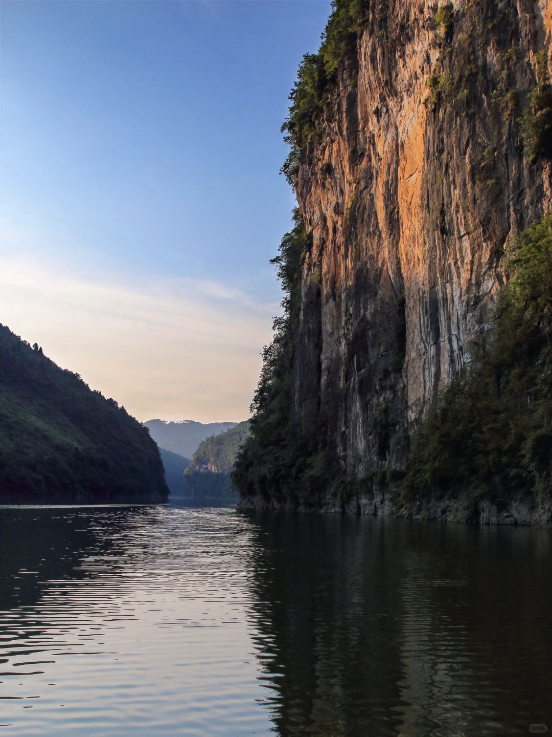Changsha-You must go to Xiangxi! If you want to see the beautiful scenery of ancient buildings and appreciate the great mountains and rivers!