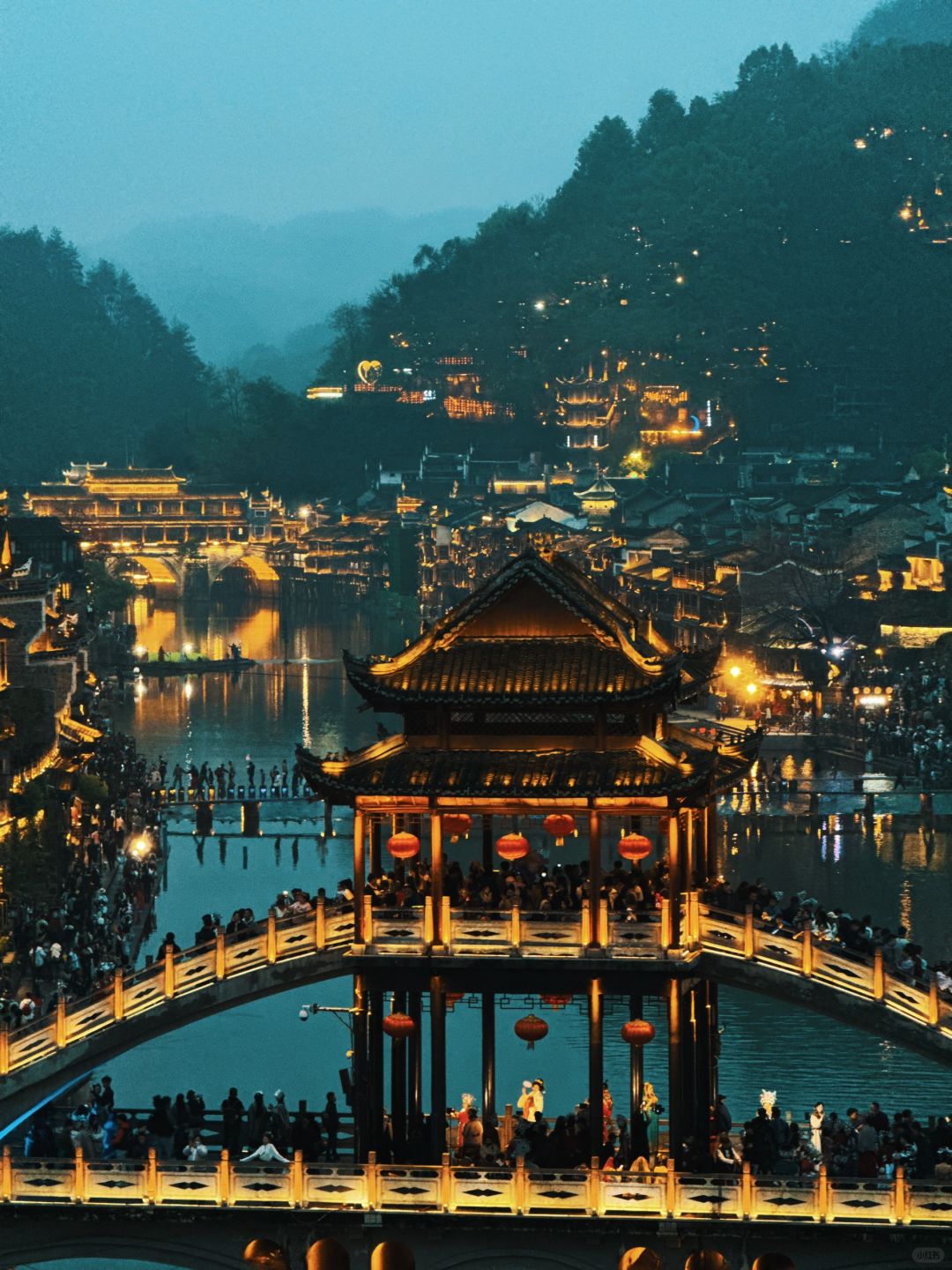 Changsha-The serious commercialization impact of Fenghuang Ancient City in Hunan Province needs to be taken seriously!