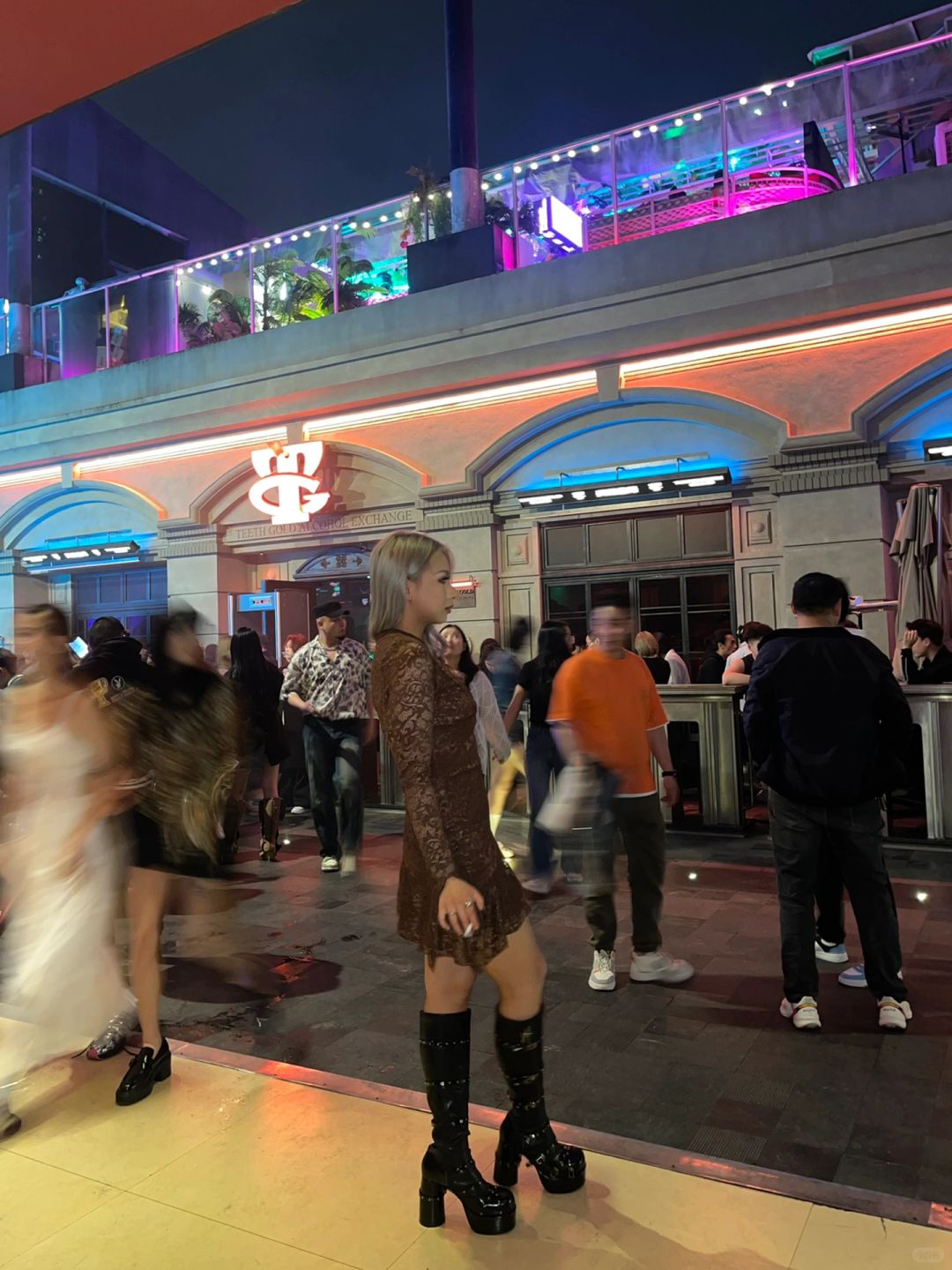Chengdu/Chongqing-Leaving Chengdu again! Share two new bars we visited