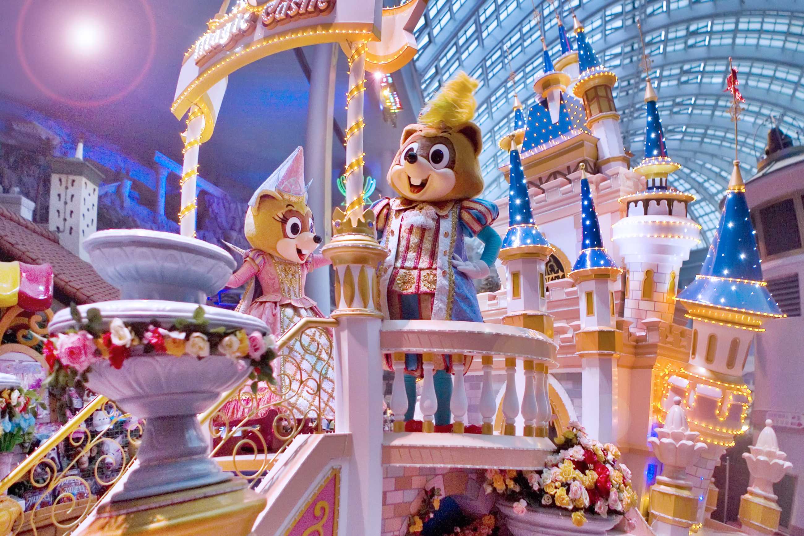 Seoul-Lotte World Seoul, a world-class theme park and a "city within a city" for the whole family
