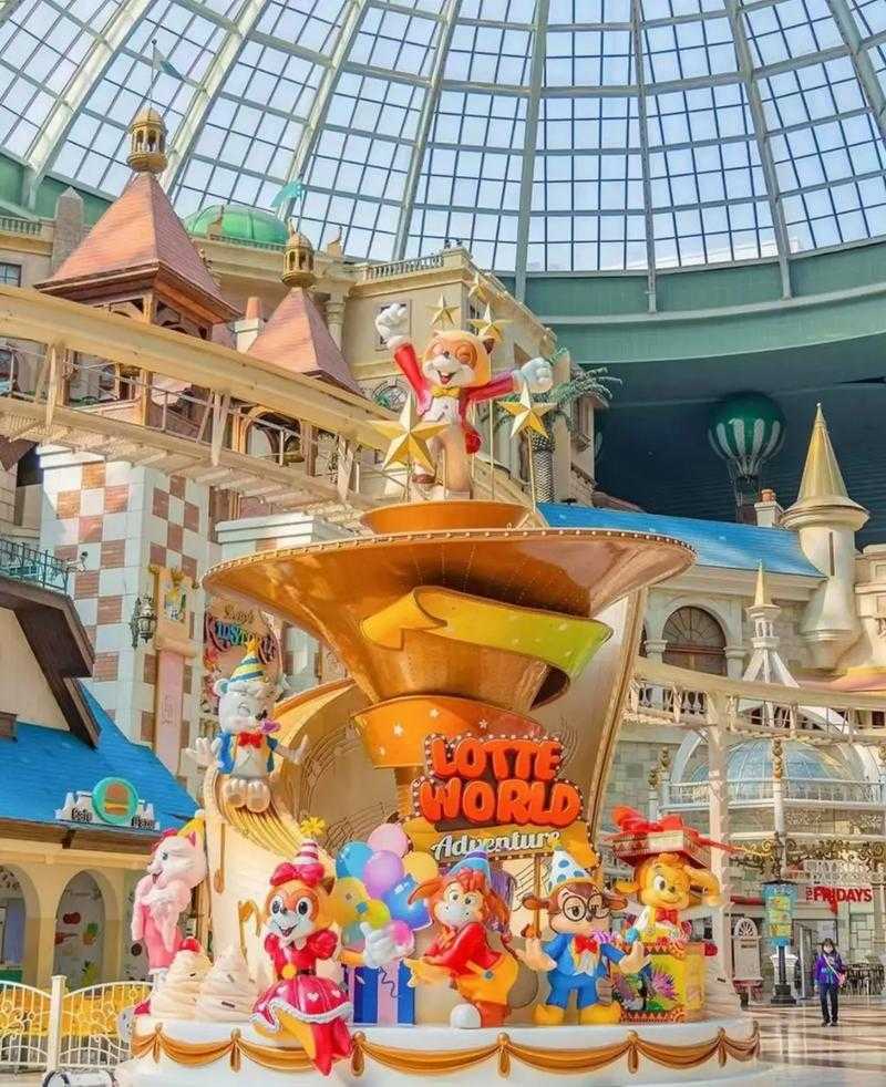 Seoul-Lotte World Seoul, a world-class theme park and a "city within a city" for the whole family