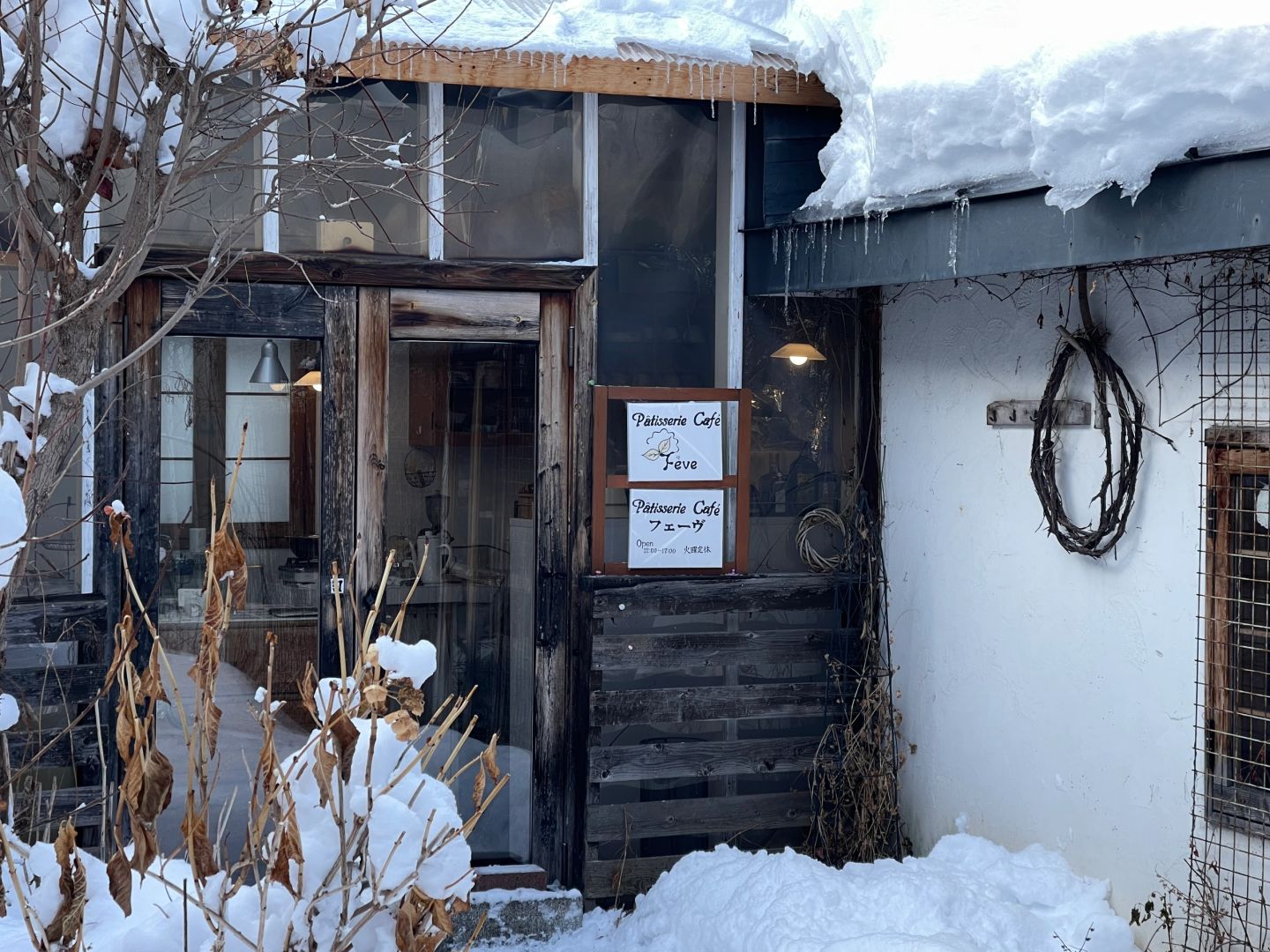Sapporo/Hokkaido-Quiet time after snow,go to cute Patisserie Cafe Feve with good-looking and eye-catching desserts