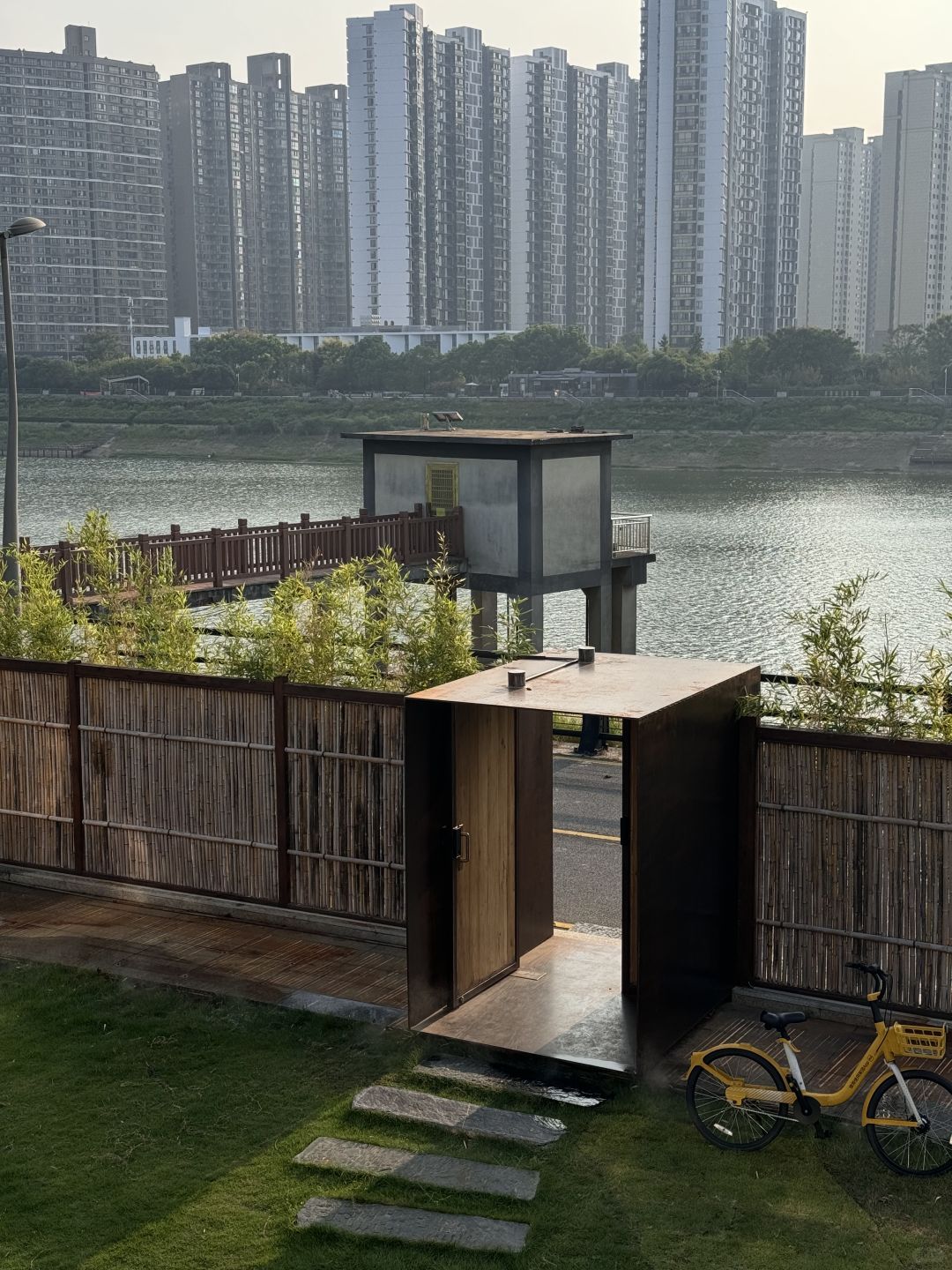 Changsha-Changsha Lonely Cafe can accommodate many people at the same time without causing crowding or noise!
