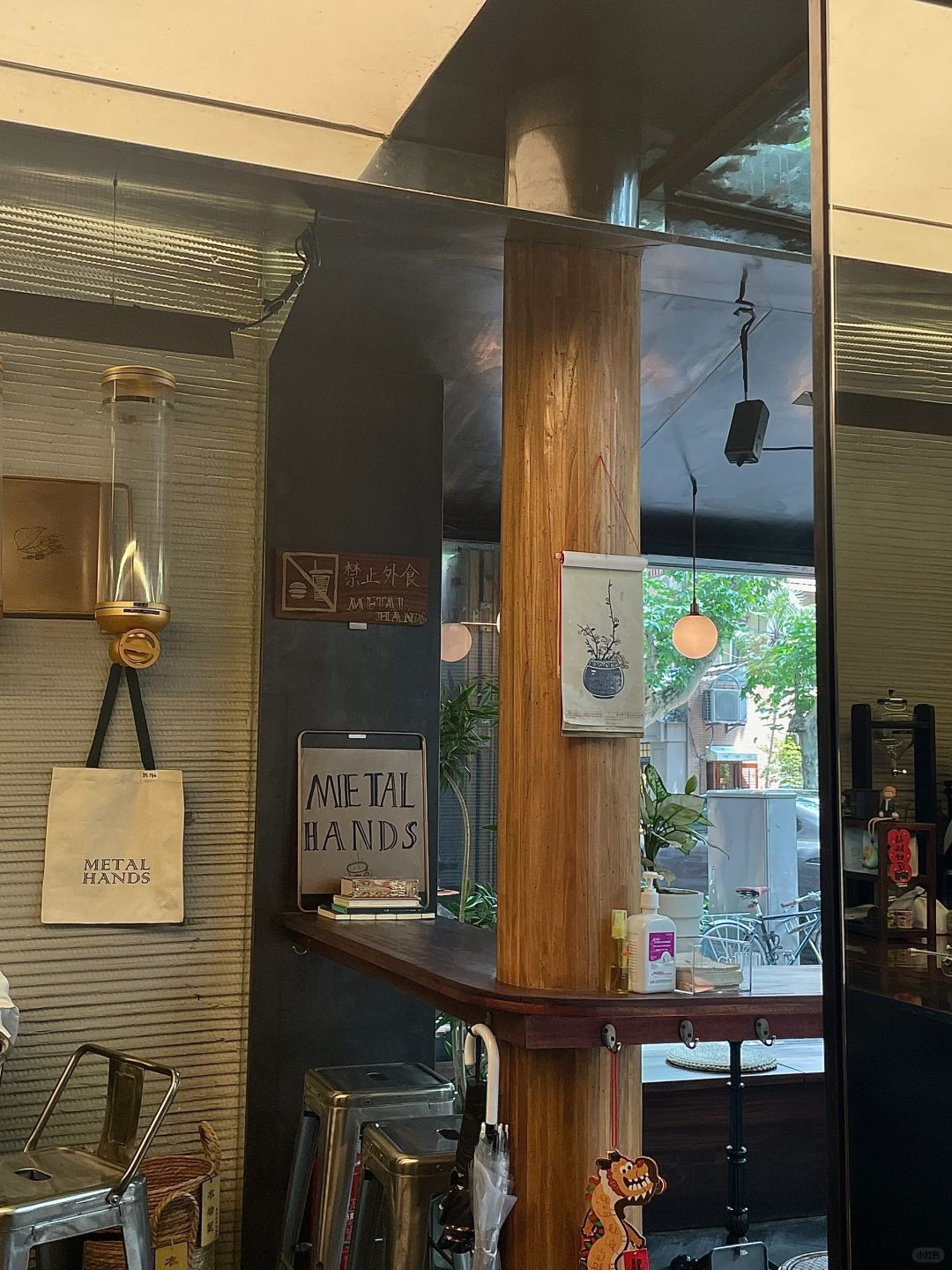 Shanghai/Hangzhou-In Shanghai ，Metal Hands Coffee is Top 50 coffee shops in the world！