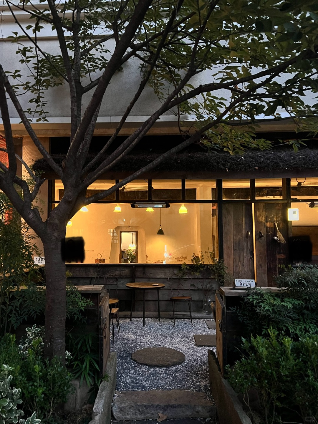 Shanghai/Hangzhou-Among the five coffee shops in Shanghai, only one satisfies me!