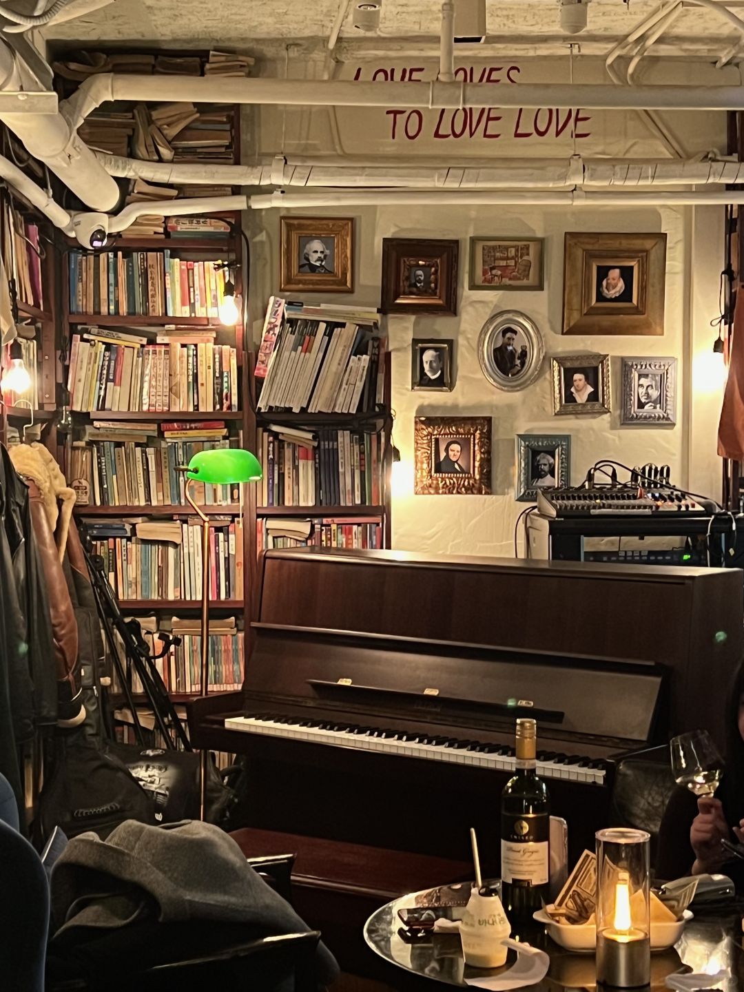 Shanghai/Hangzhou-There is really no shortage of interesting and beautiful cafes in Shanghai！