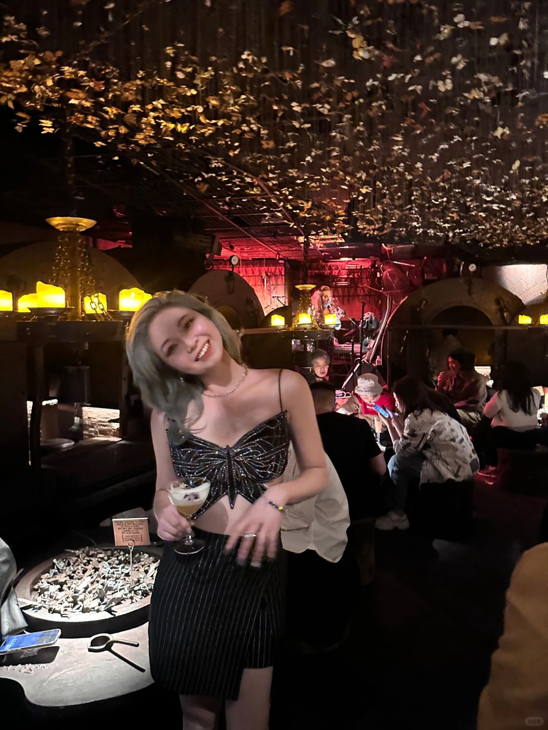 Hong kong-The Iron Fairies Bar in Hong Kong, many butterflies and wishing bottles, dancing unconsciously