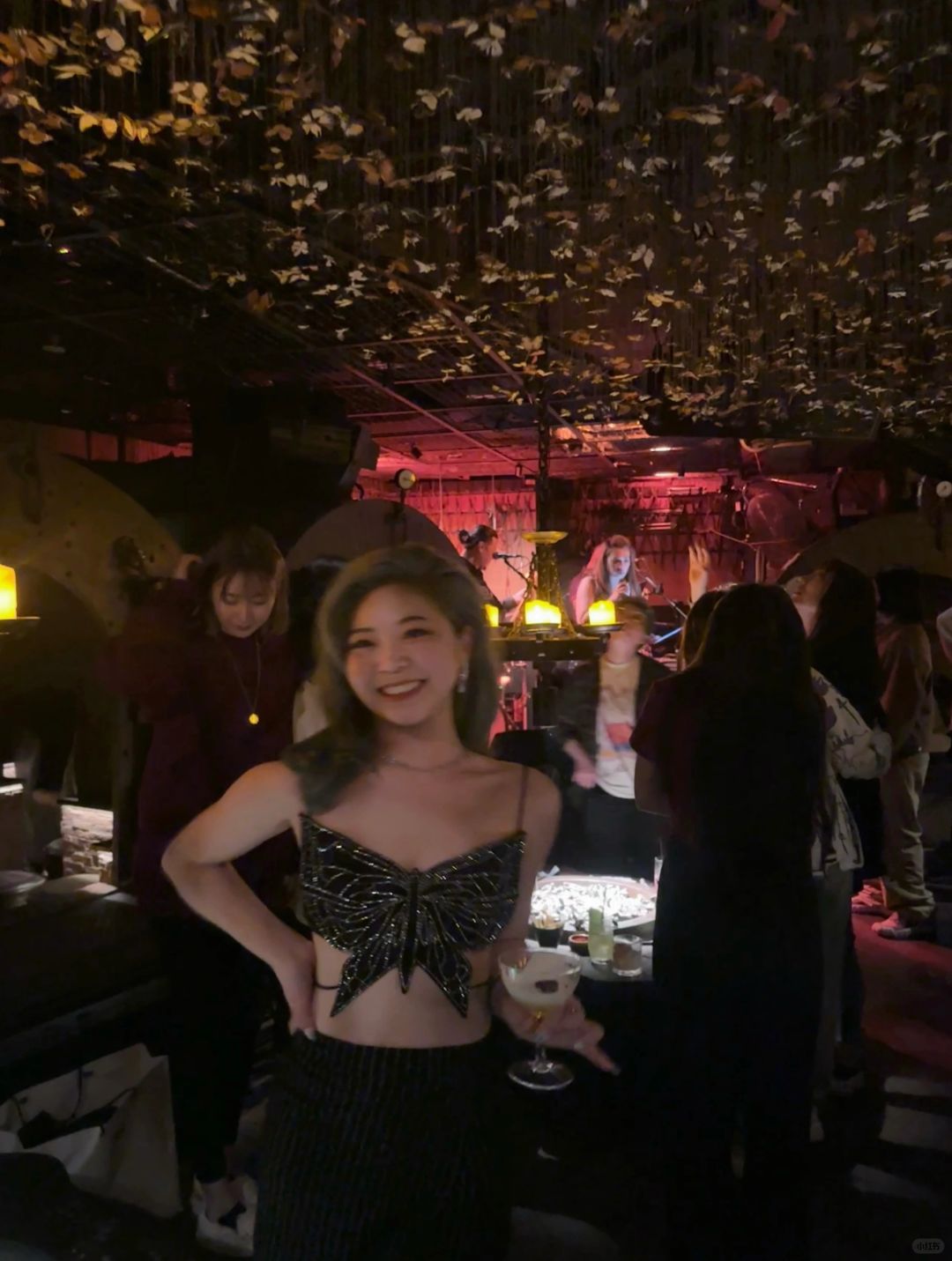 Hong kong-The Iron Fairies Bar in Hong Kong, many butterflies and wishing bottles, dancing unconsciously