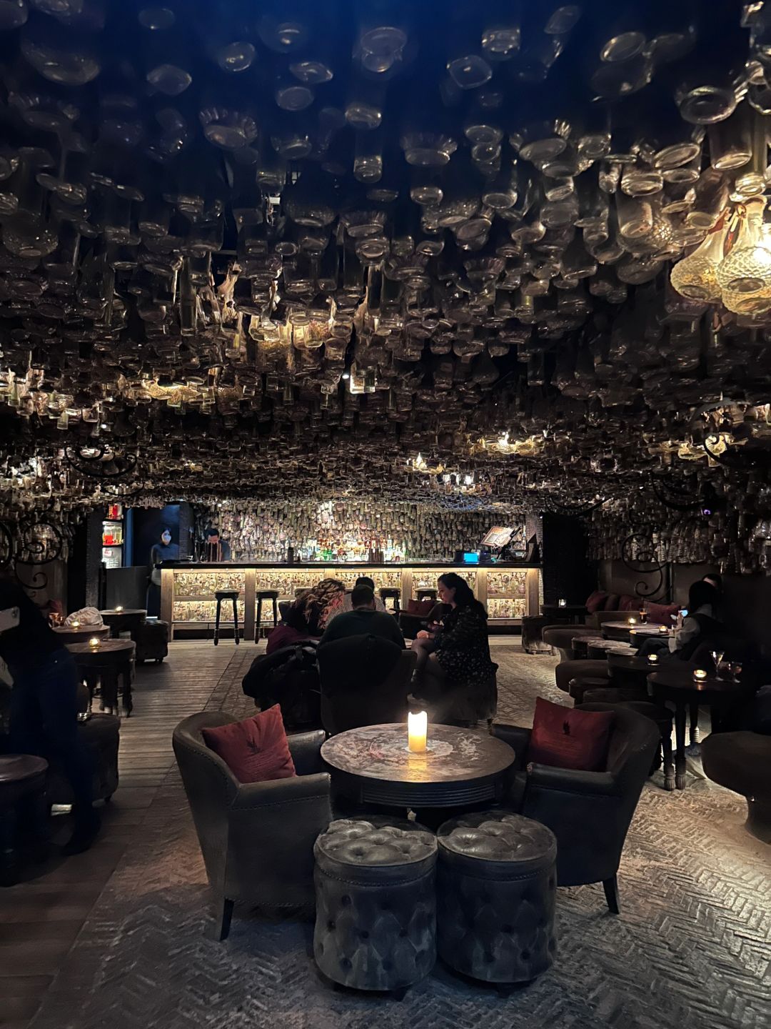 Hong kong-The Iron Fairies Bar in Hong Kong, many butterflies and wishing bottles, dancing unconsciously